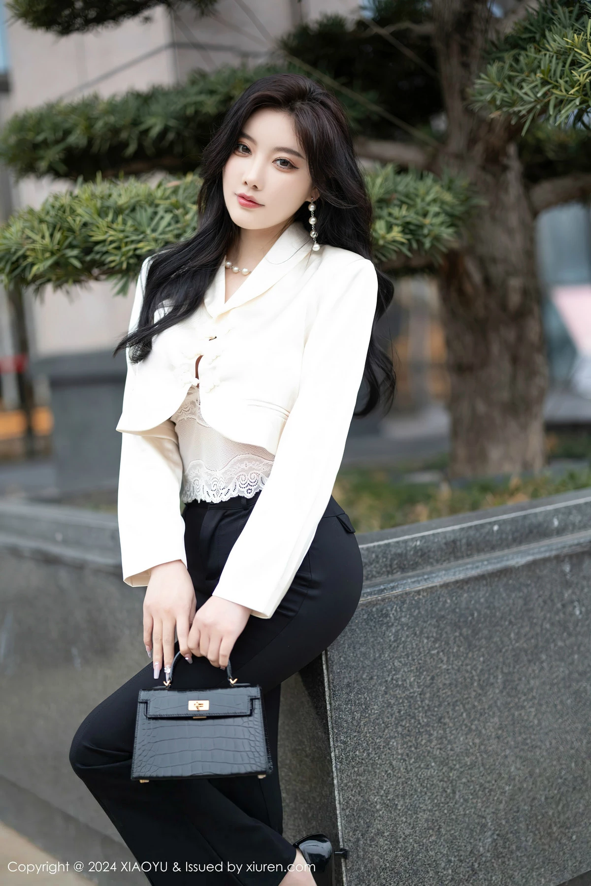 秀人集.com_[XiaoYu画语界]Vol.1233_女神杨晨晨Yome性感白色蕾丝内衣+黑色情趣内衣完美诱惑写真80P