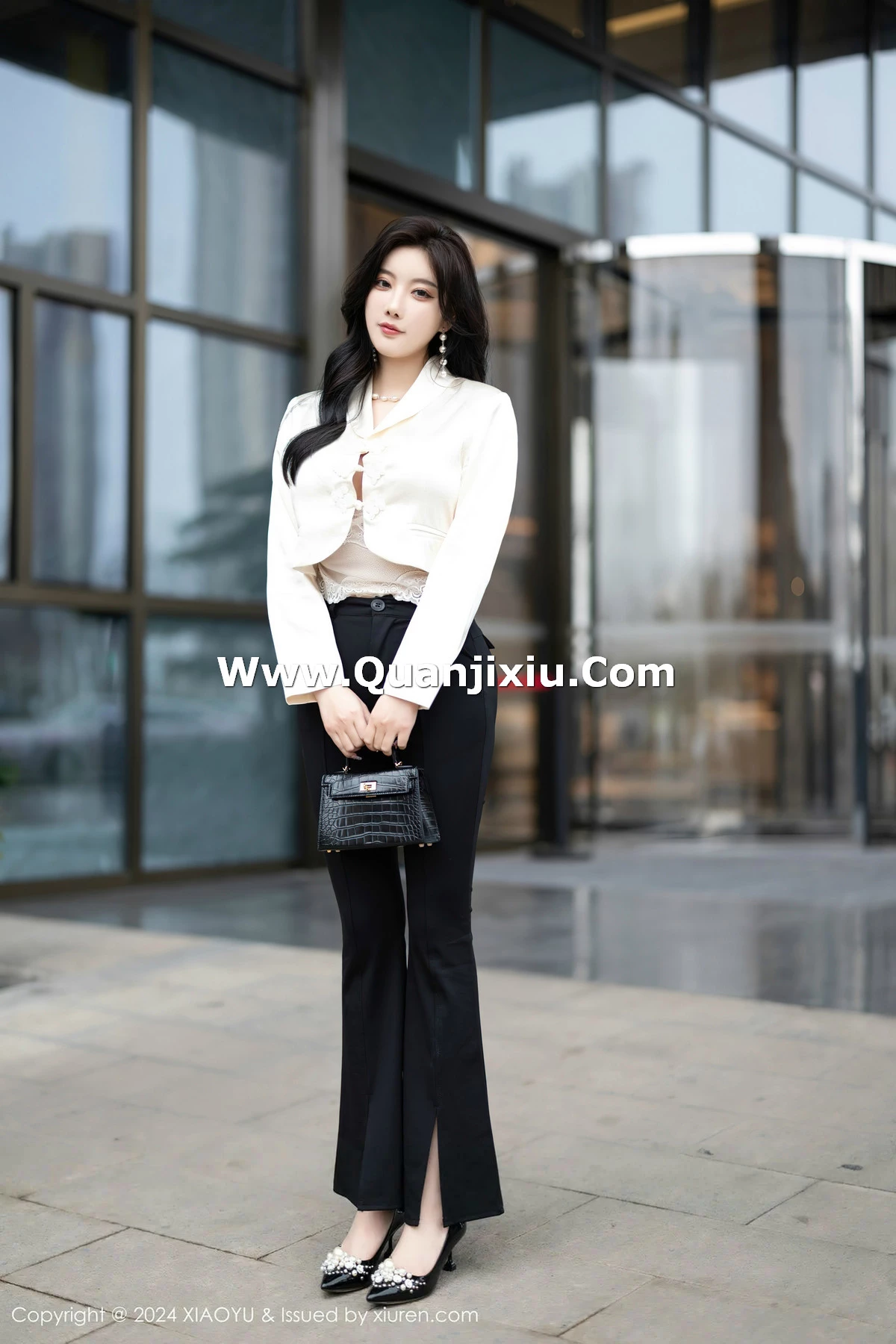 秀人集.com_[XiaoYu画语界]Vol.1233_女神杨晨晨Yome性感白色蕾丝内衣+黑色情趣内衣完美诱惑写真80P