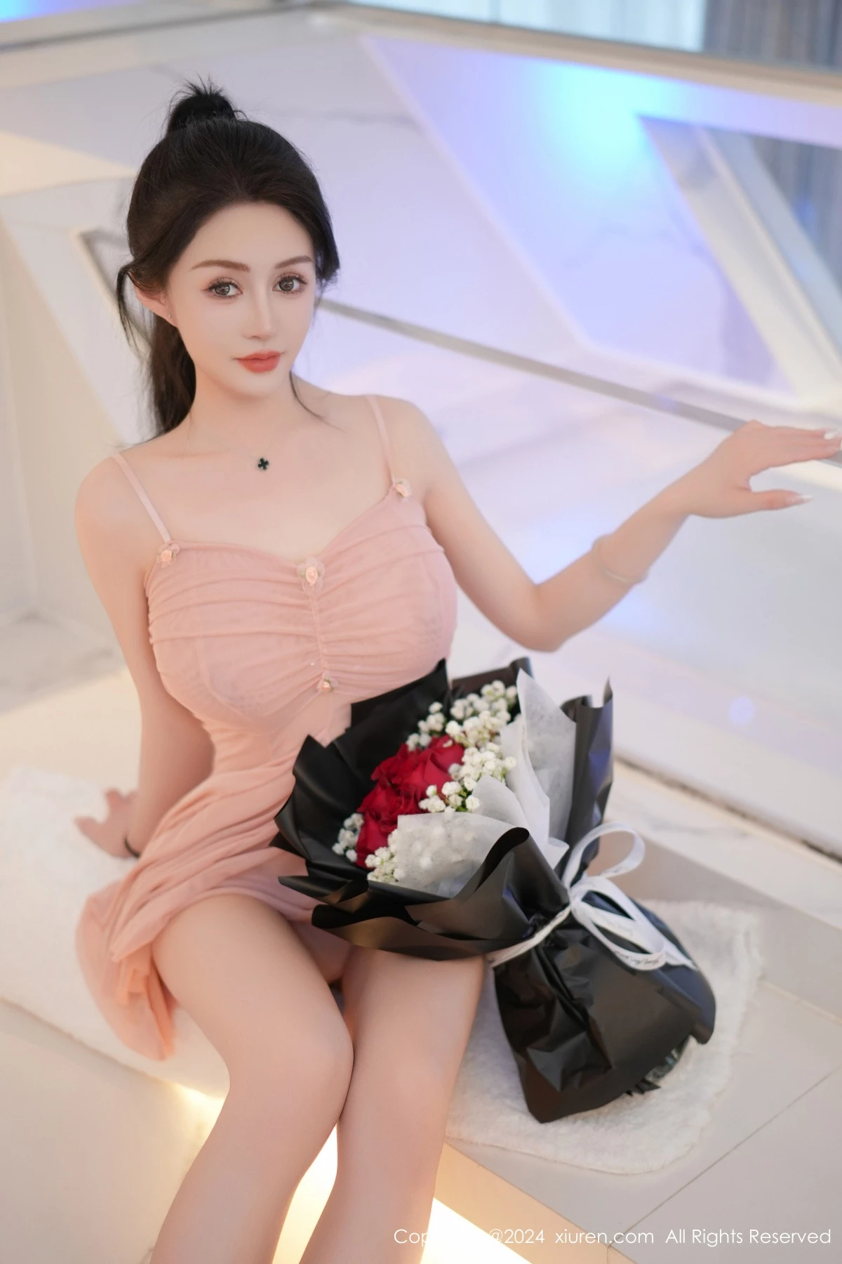 秀人集.com_[XiuRen秀人网]No.8395_模特林幼一性感粉色连衣短裙露丁字裤秀翘臀美腿惹火诱惑写真120P