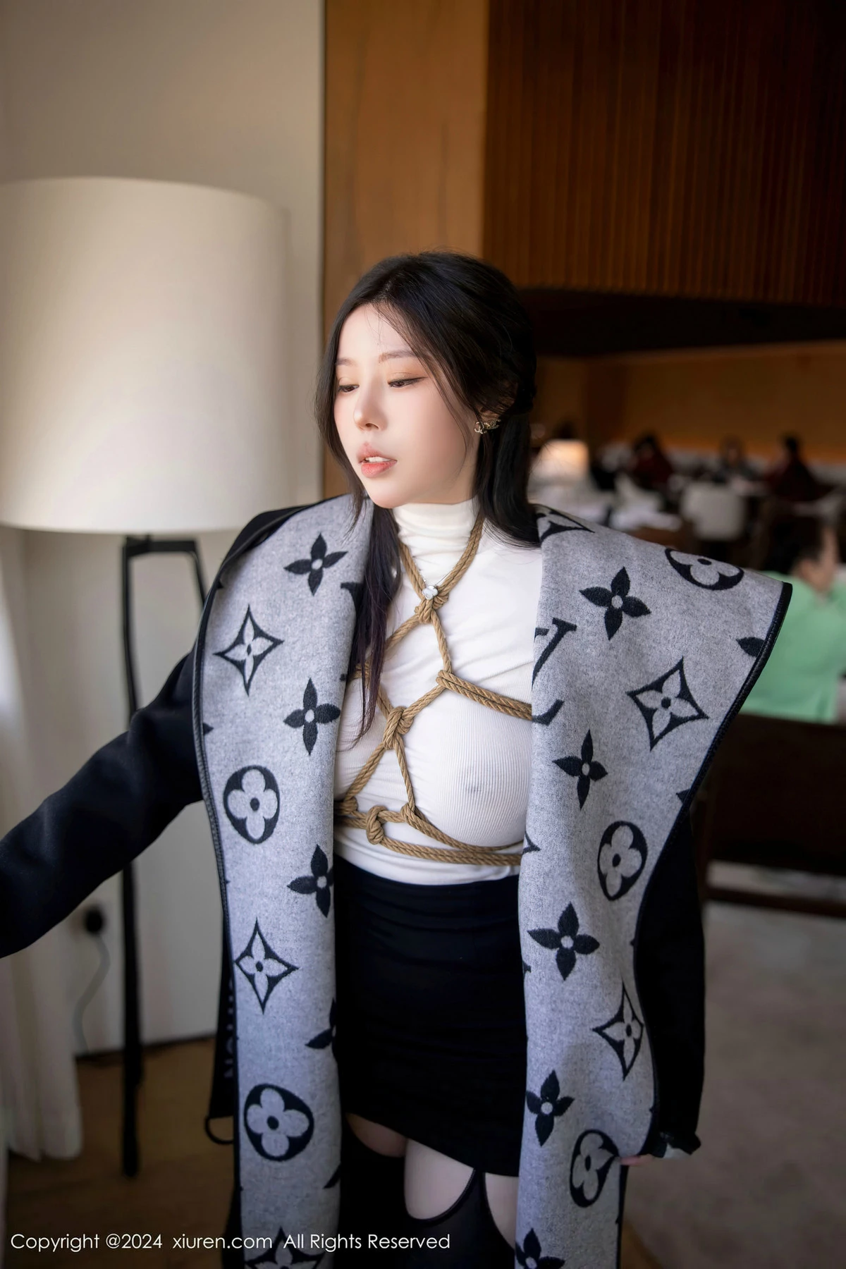 秀人集.com_[XiuRen秀人网]No.8390_模特白茹雪私房捆绑艺白色轻透衣配黑丝吊袜秀丰腴身材诱惑写真90P