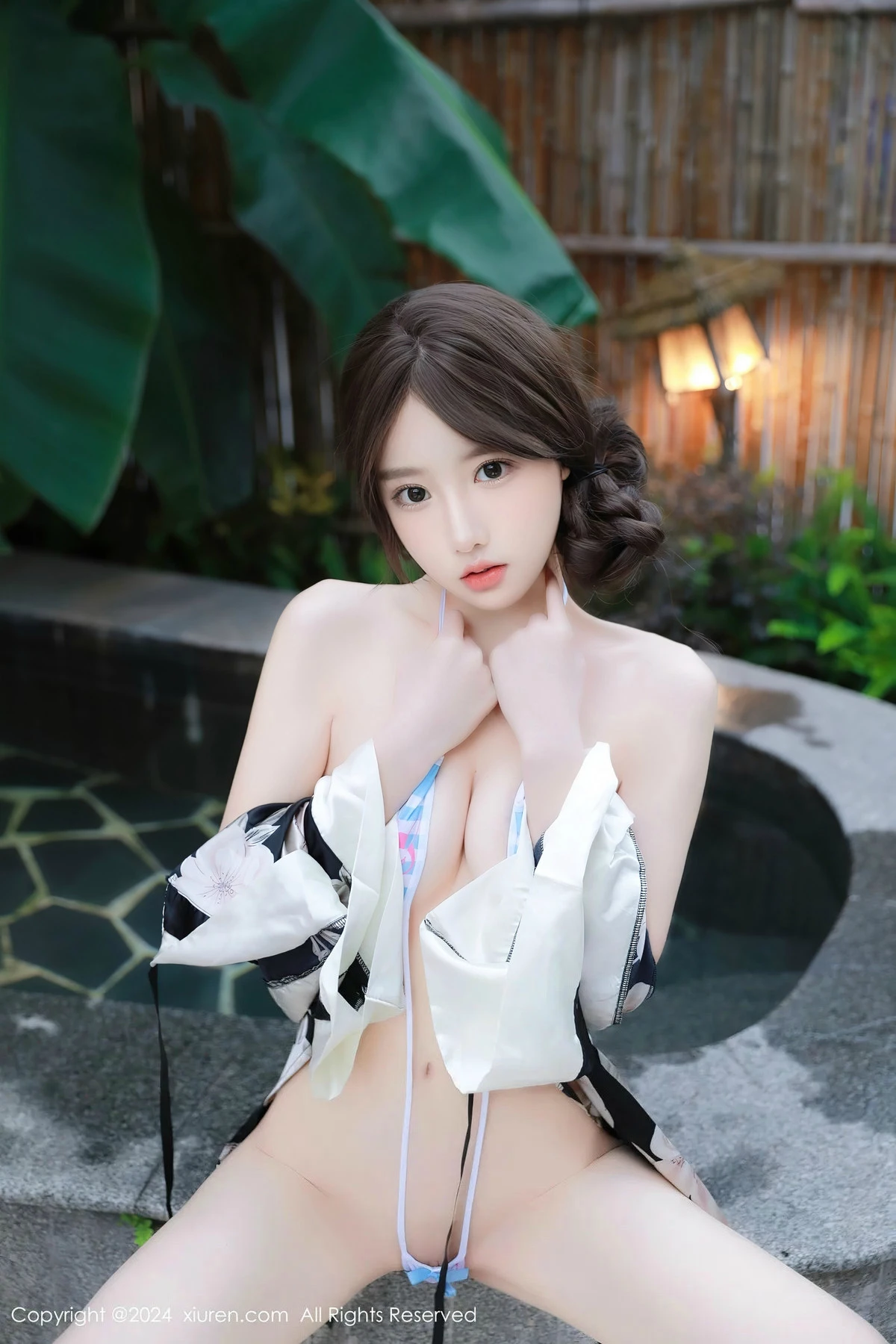 秀人集.com_[XiuRen秀人网]No.8277_模特桃妖夭温泉场景性感花色情趣服饰秀惹火身材极致诱惑写真87P