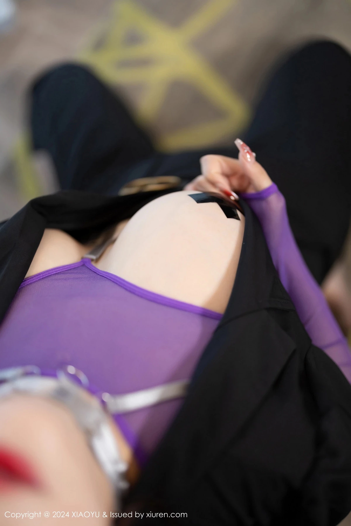 秀人集.com_[XiaoYu画语界]Vol.1225_模特小蛮妖Yummy性感紫色情趣内衣配黑丝袜秀惹火身材诱惑写真81P