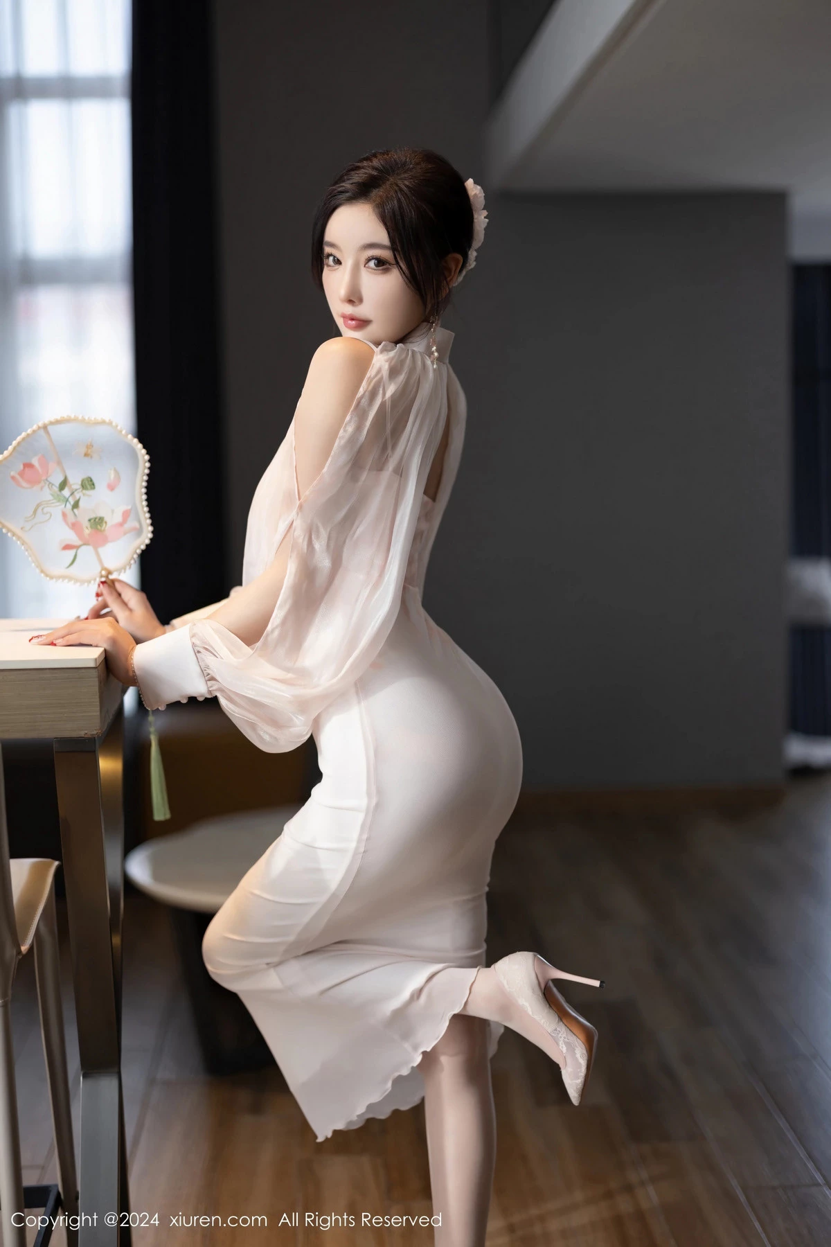 秀人集.com_[XiuRen秀人网]No.8294_女神杨晨晨Yome浅粉色情趣内衣配浅粉丝袜秀完美身材诱惑写真80P