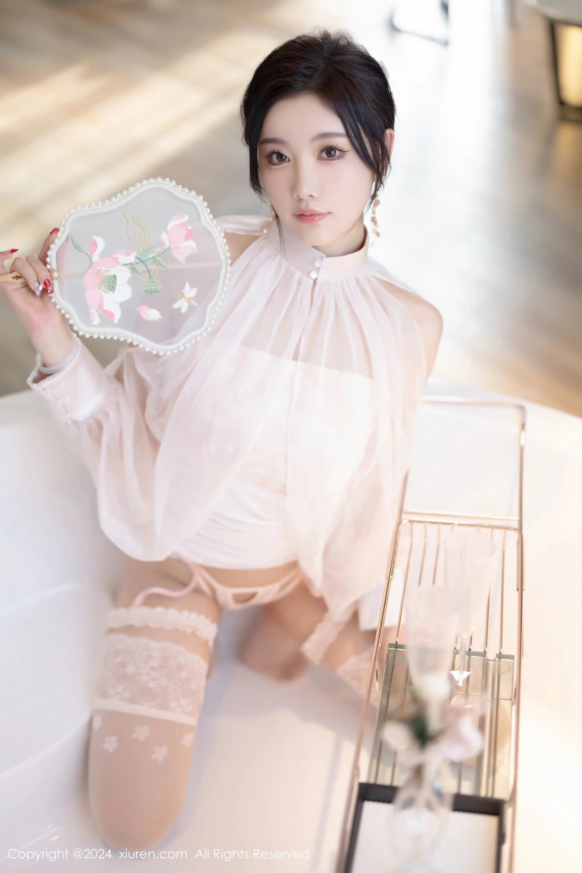 秀人集.com_[XiuRen秀人网]No.8294_女神杨晨晨Yome浅粉色情趣内衣配浅粉丝袜秀完美身材诱惑写真80P