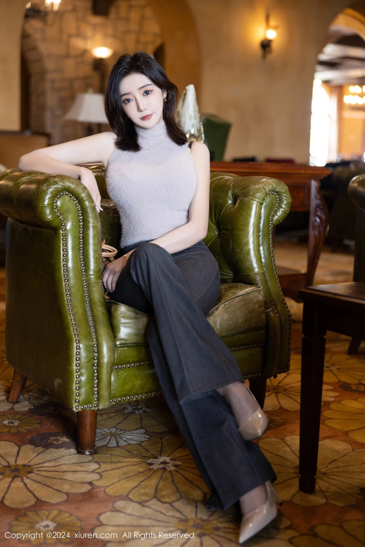 秀人集.com_[XiuRen秀人网]No.8451_女神王馨瑶yanni私房性感豹纹内衣配超薄黑丝秀完美身材诱惑写真80P