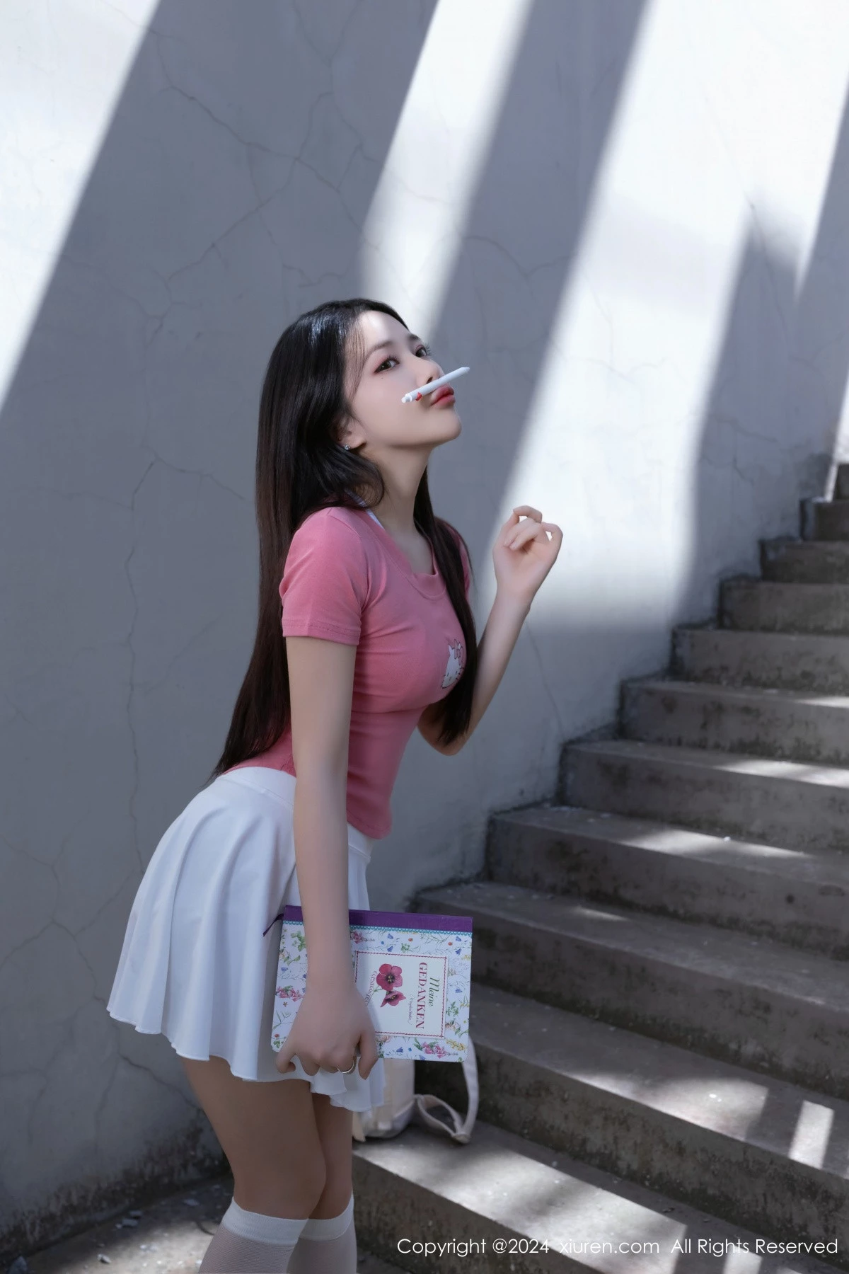 秀人集.com_[XiuRen秀人网]No.8457_模特鱼子酱Fish粉色上衣配白色短裙露性感白色内衣完美诱惑写真80P