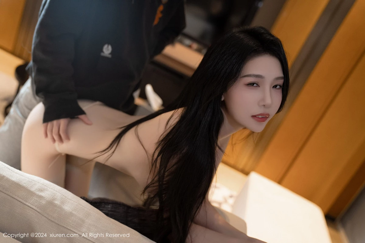 秀人集.com_[XiuRen秀人网]No.8455_模特利世性感杏色上衣露白色内衣配原色丝袜秀曼妙身姿诱惑写真86P