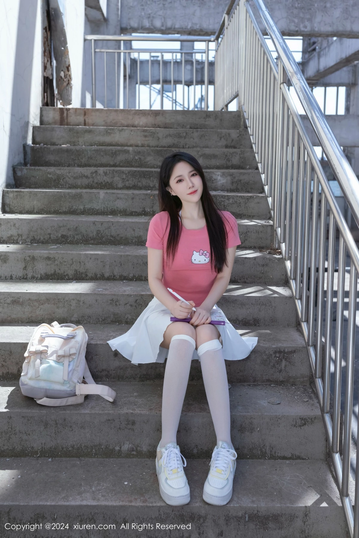 秀人集.com_[XiuRen秀人网]No.8457_模特鱼子酱Fish粉色上衣配白色短裙露性感白色内衣完美诱惑写真80P