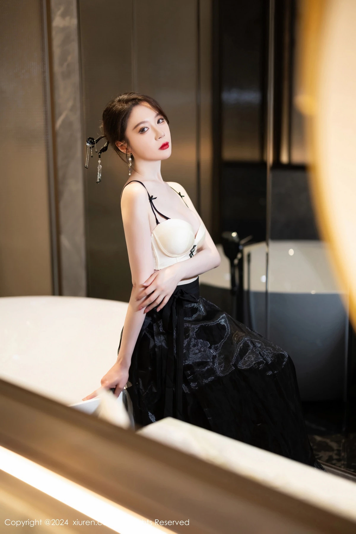 秀人集.com_[XiuRen秀人网]No.8465_模特梦心玥性感黑色长裙露浅黄色内衣秀高挑曼妙身姿诱惑写真82P
