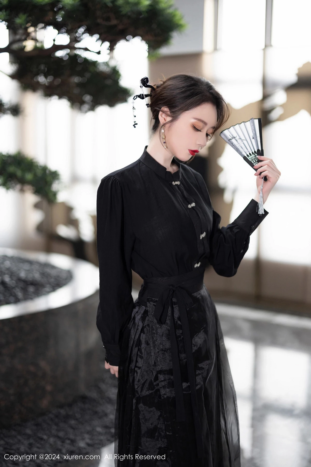 秀人集.com_[XiuRen秀人网]No.8465_模特梦心玥性感黑色长裙露浅黄色内衣秀高挑曼妙身姿诱惑写真82P