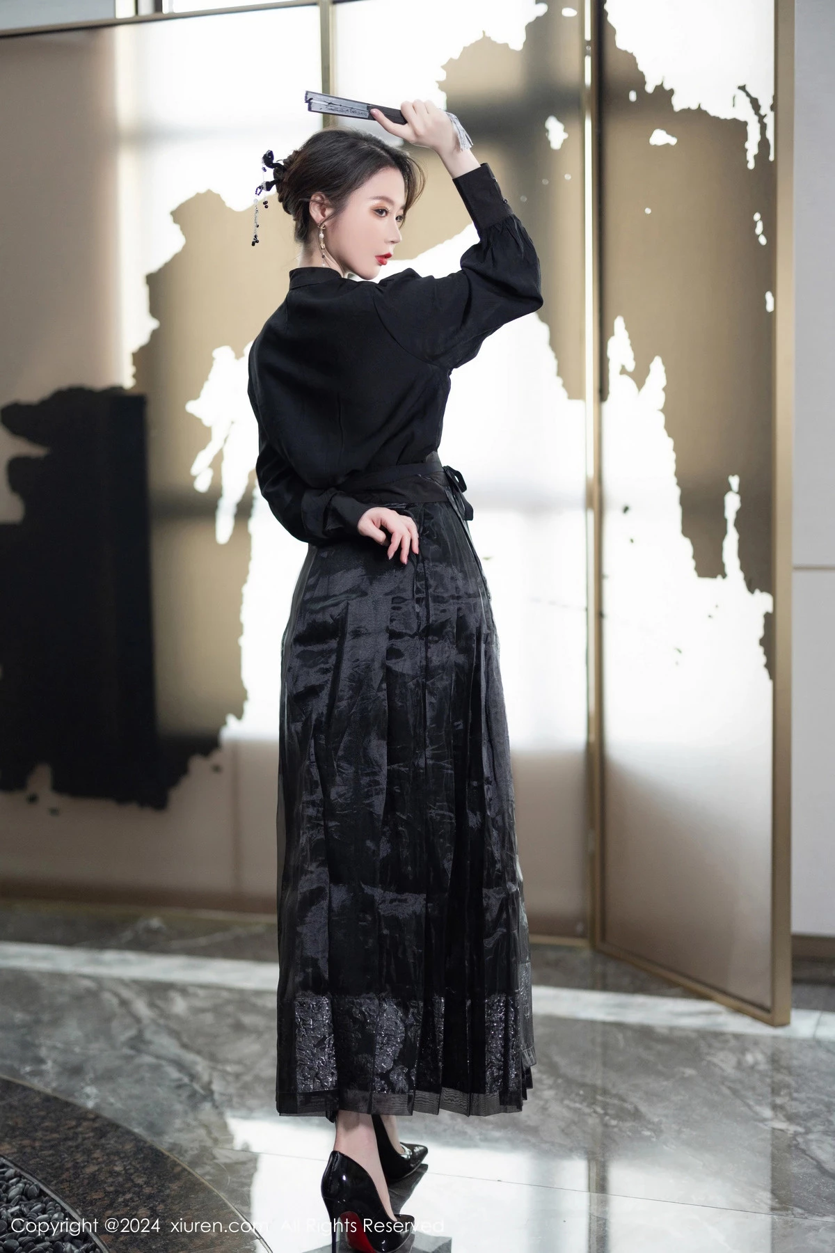 秀人集.com_[XiuRen秀人网]No.8465_模特梦心玥性感黑色长裙露浅黄色内衣秀高挑曼妙身姿诱惑写真82P