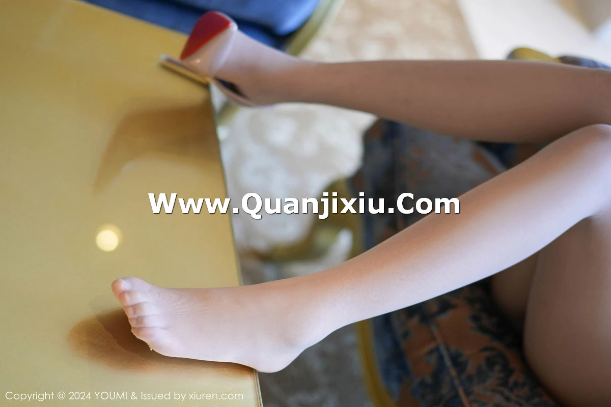 秀人集.com_[YouMi尤蜜荟]Vol.1053_模特赵可欣baby性感杏色连衣短裙配超薄肉丝秀翘臀美腿诱惑写真88P