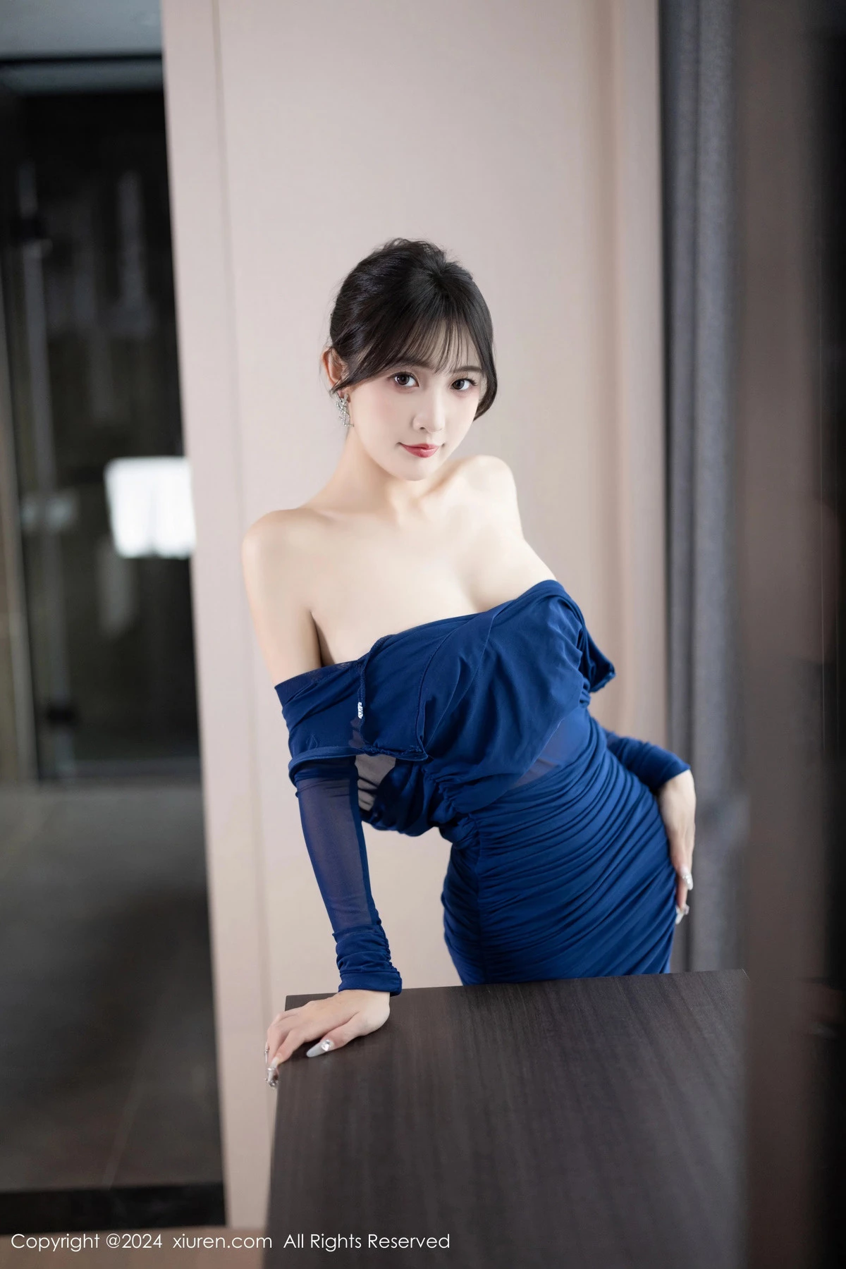 秀人集.com_[XiuRen秀人网]No.8445_模特林星阑性感蓝色连衣短裙+黑色轻透连衣短裙配丝袜诱惑写真88P