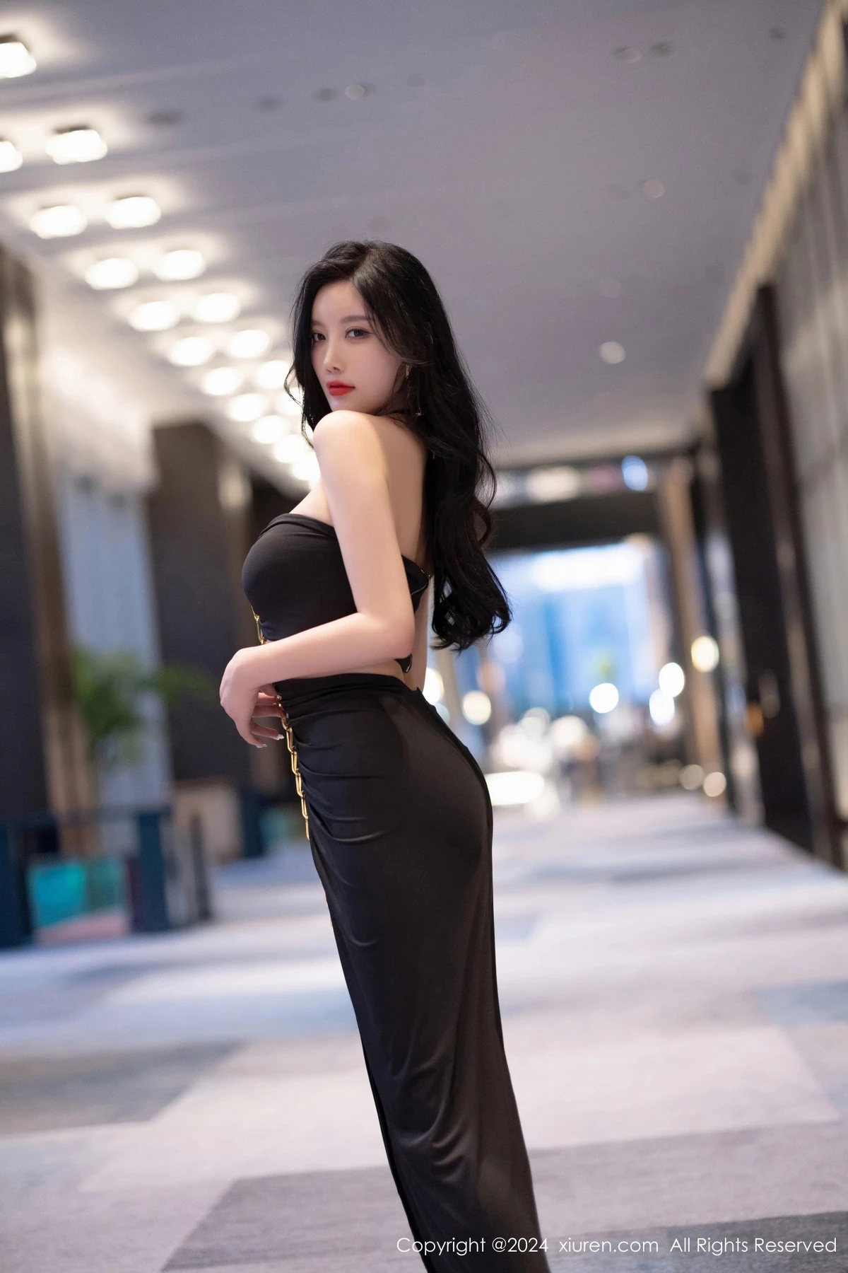 秀人集.com_[XiuRen秀人网]No.8484_女神杨晨晨Yome黑色长裙露性感黑色内衣配超薄黑丝极致魅惑写真76P