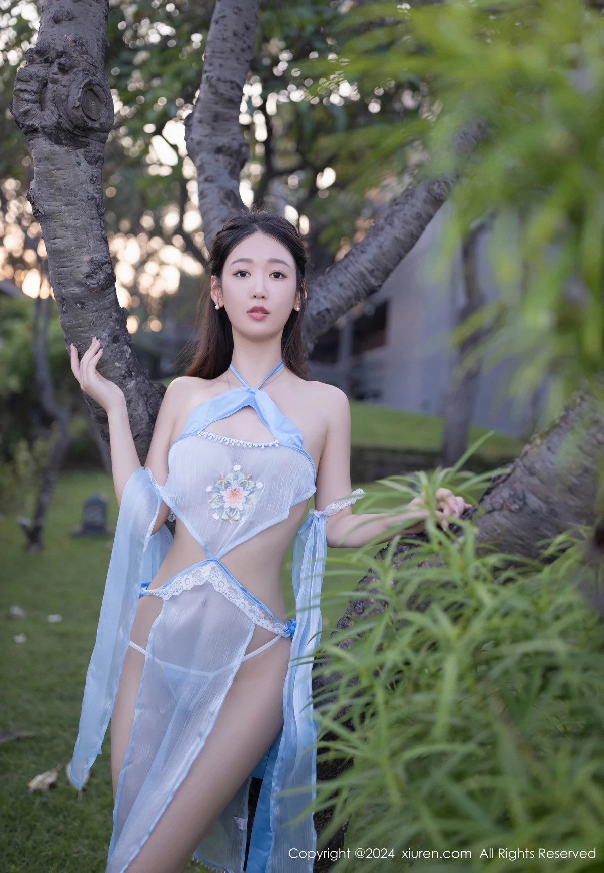 秀人集.com_[XiuRen秀人网]No.8492_模特唐安琪户外泳池性感蓝色古装薄纱服饰秀柔美身段诱惑写真81P