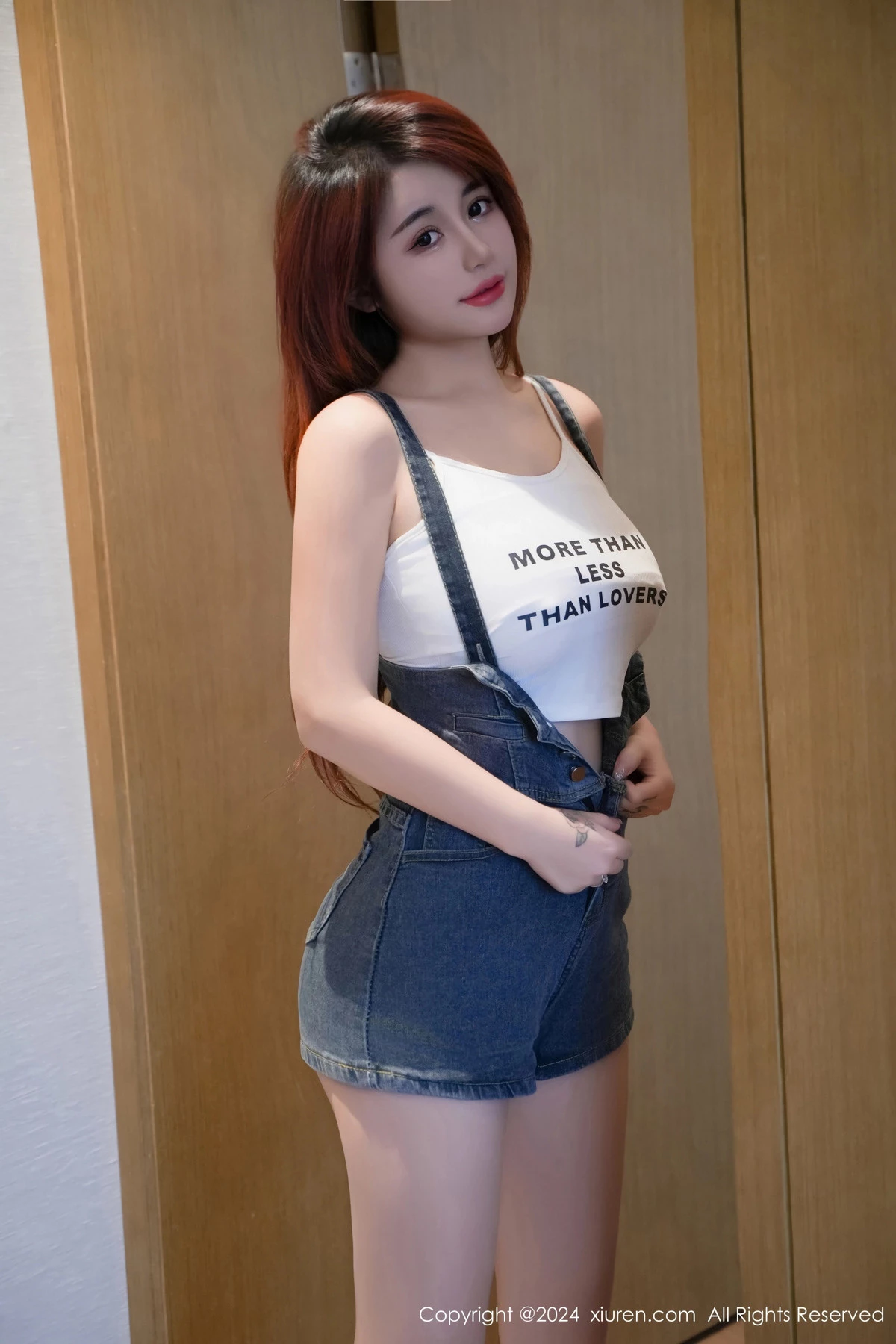 秀人集.com_[XiuRen秀人网]No.8506_模特美七Mia性感白色服饰配牛仔裤半脱秀丰腴身材惹火诱惑写真99P