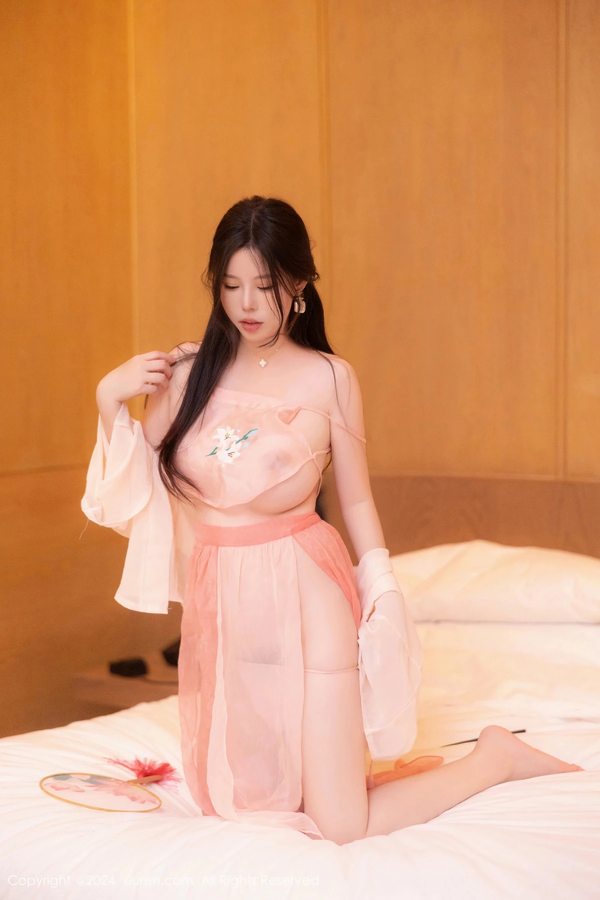 秀人集.com_[XiuRen秀人网]No.8503_模特白茹雪私房性感粉色薄纱古装服饰秀丰腴身材撩人诱惑写真73P