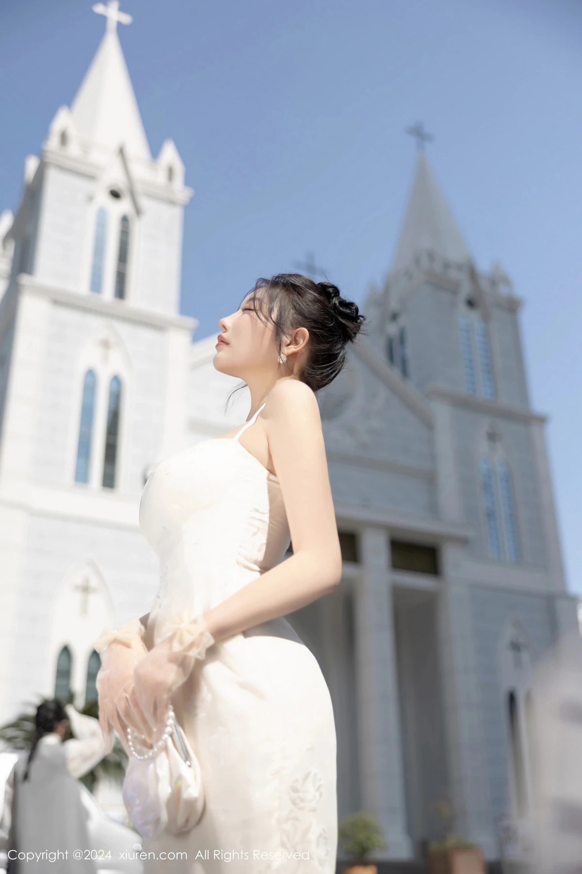 秀人集.com_[XiuRen秀人网]No.8538_女神杨晨晨Yome性感白色连衣裙配白色丝袜秀完美身材诱惑写真81P