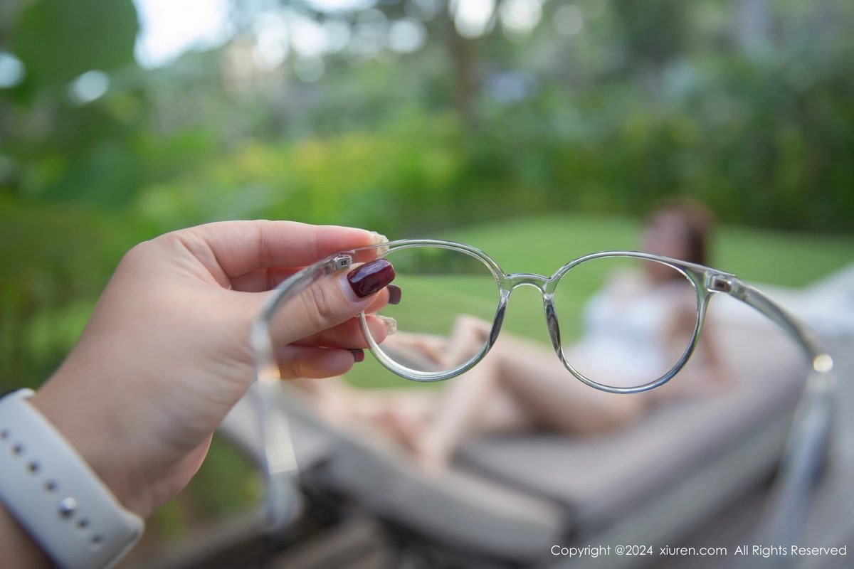 秀人集.com_[XiuRen秀人网]No.8522_女神绮里嘉ula性感白色蕾丝内衣配白丝吊袜秀完美身材诱惑写真79P