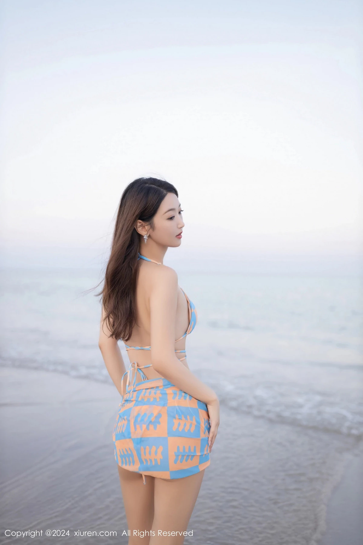 秀人集.com_[XiuRen秀人网]No.8531_模特唐安琪海边沙滩性感蓝色比基尼服饰半脱秀曼妙身姿诱惑写真80P