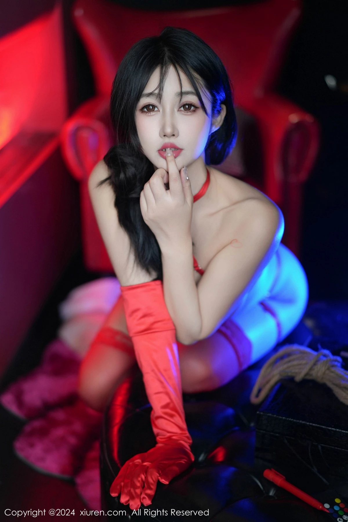 秀人集.com_[XiuRen秀人网]No.8555_模特laura阿姣性感红色情趣内衣配红色丝袜秀曼妙身姿诱惑写真95P