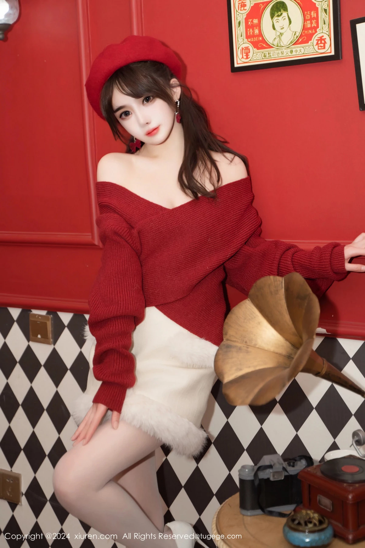 秀人集.com_[XiuRen秀人网]No.8551_模特林月月私房性感红色毛衣配开档肉丝秀柔美身姿完美诱惑写真81P