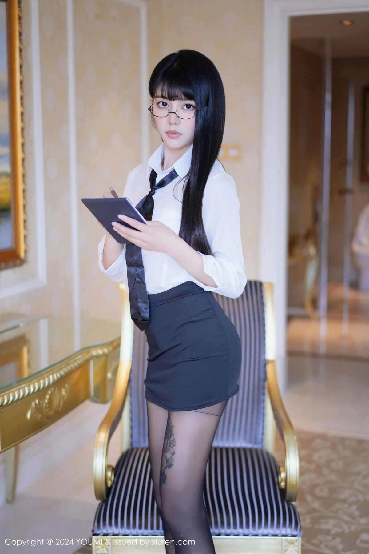 秀人集.com_[YouMi尤蜜荟]Vol.1063_模特赵可欣baby性感白T配黑短裙露超薄黑丝秀曼妙身姿诱惑写真73P