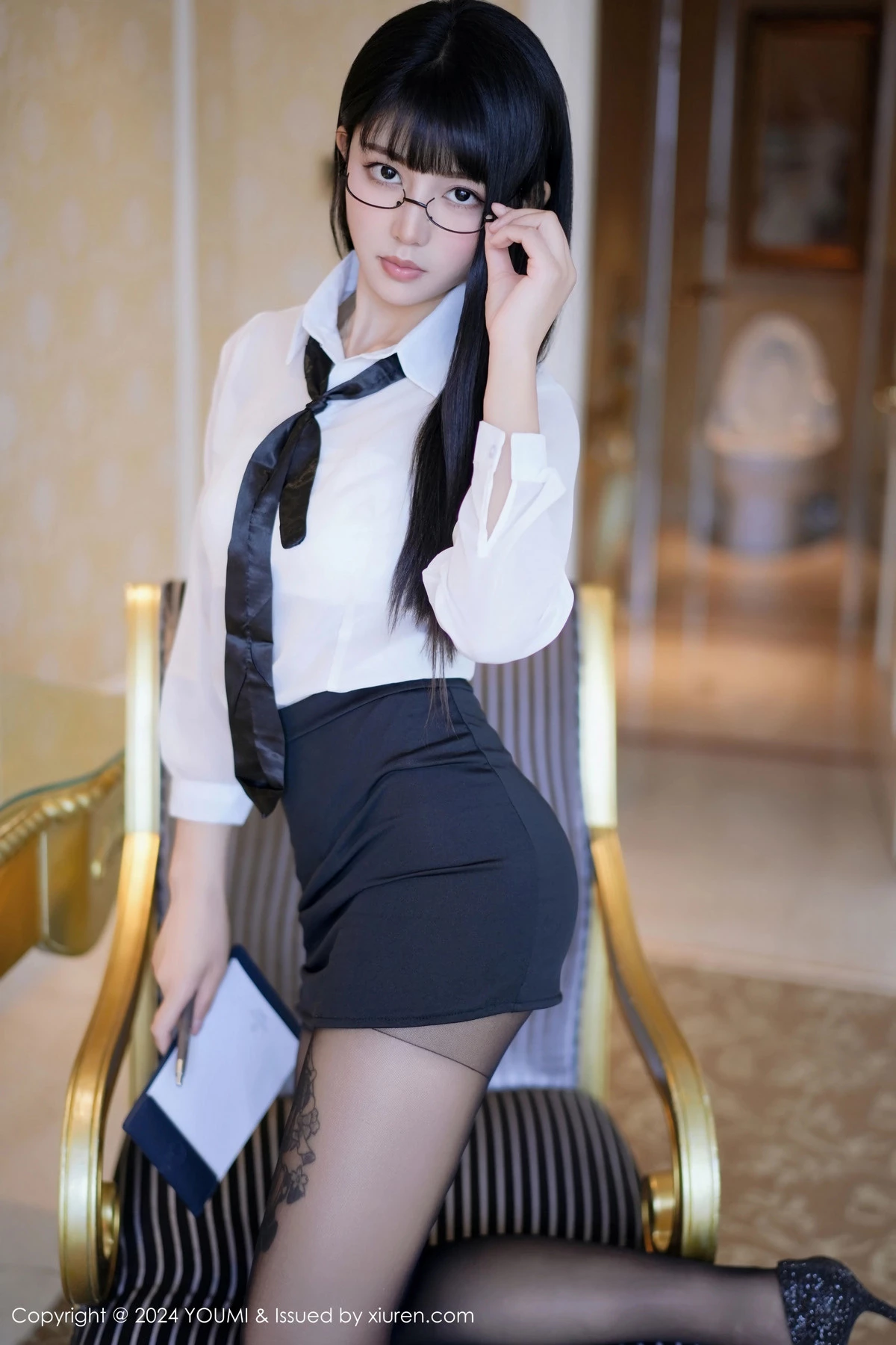 秀人集.com_[YouMi尤蜜荟]Vol.1063_模特赵可欣baby性感白T配黑短裙露超薄黑丝秀曼妙身姿诱惑写真73P