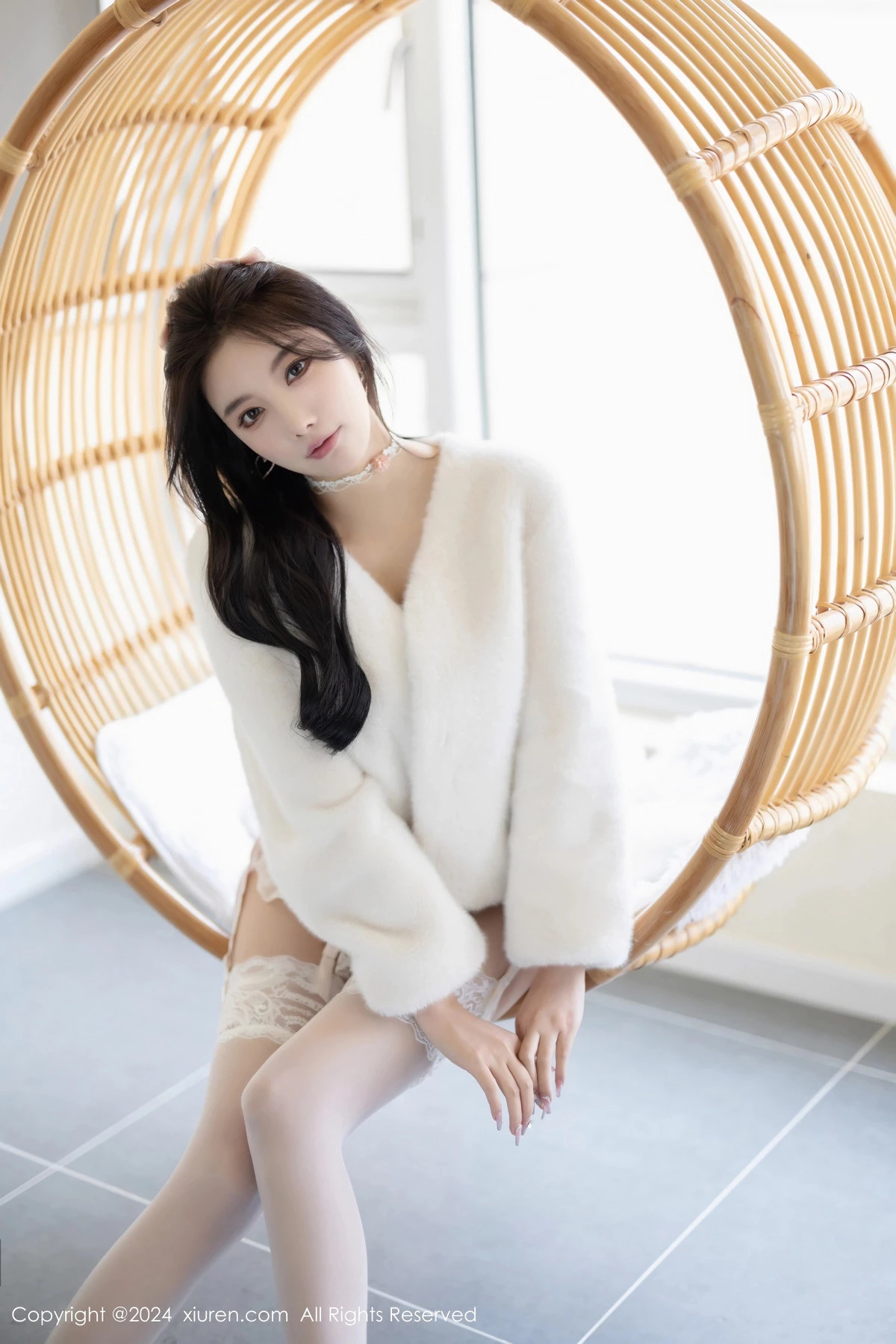 秀人集.com_[XiuRen秀人网]No.8570_女神杨晨晨Yome性感白色连衣短裙配白丝吊袜秀完美身材诱惑写真80P