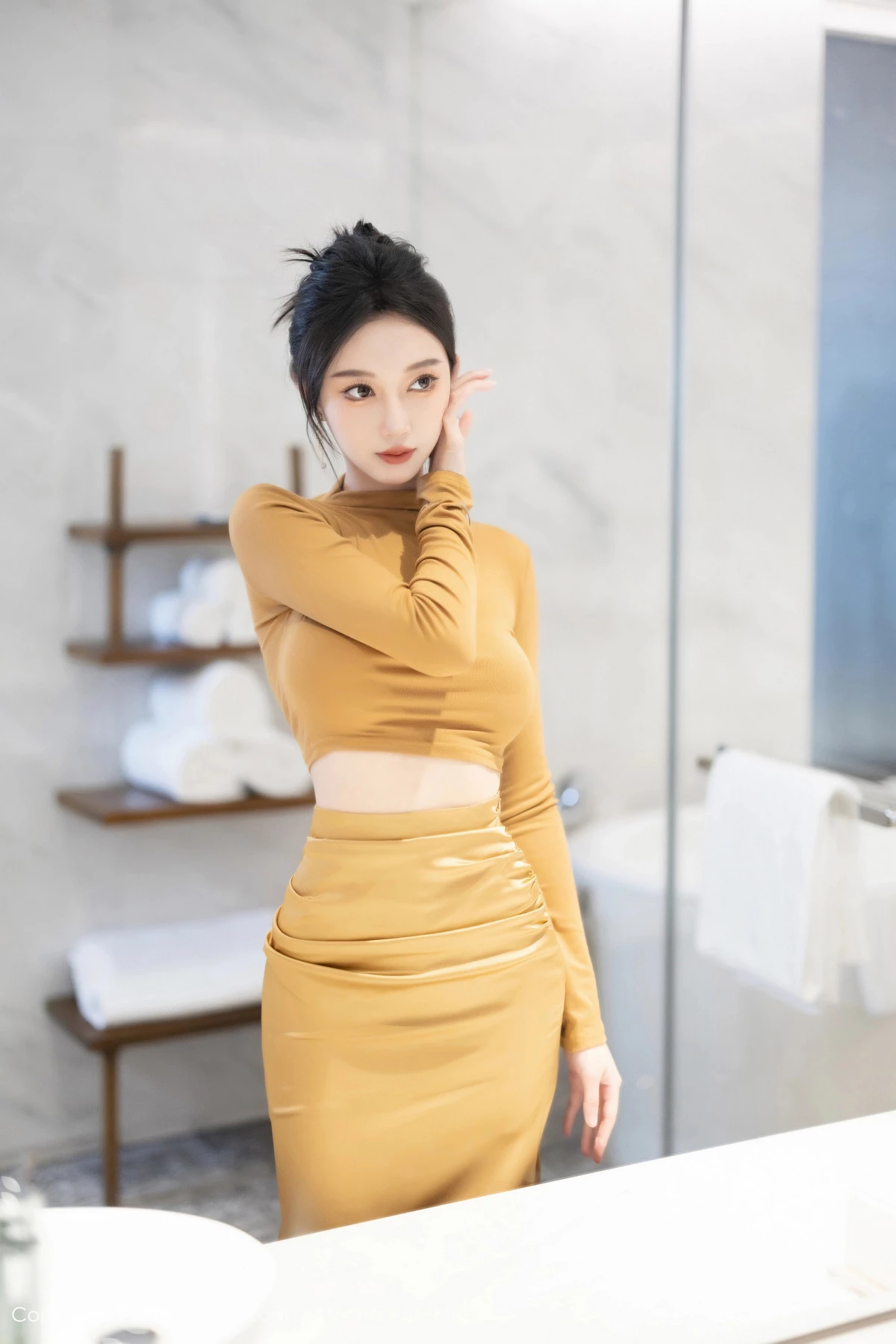 秀人集.com_[XiuRen秀人网]No.8574_模特玥儿玥性感黄色长裙配原色丝袜+黑色情趣内衣惹火诱惑写真81P