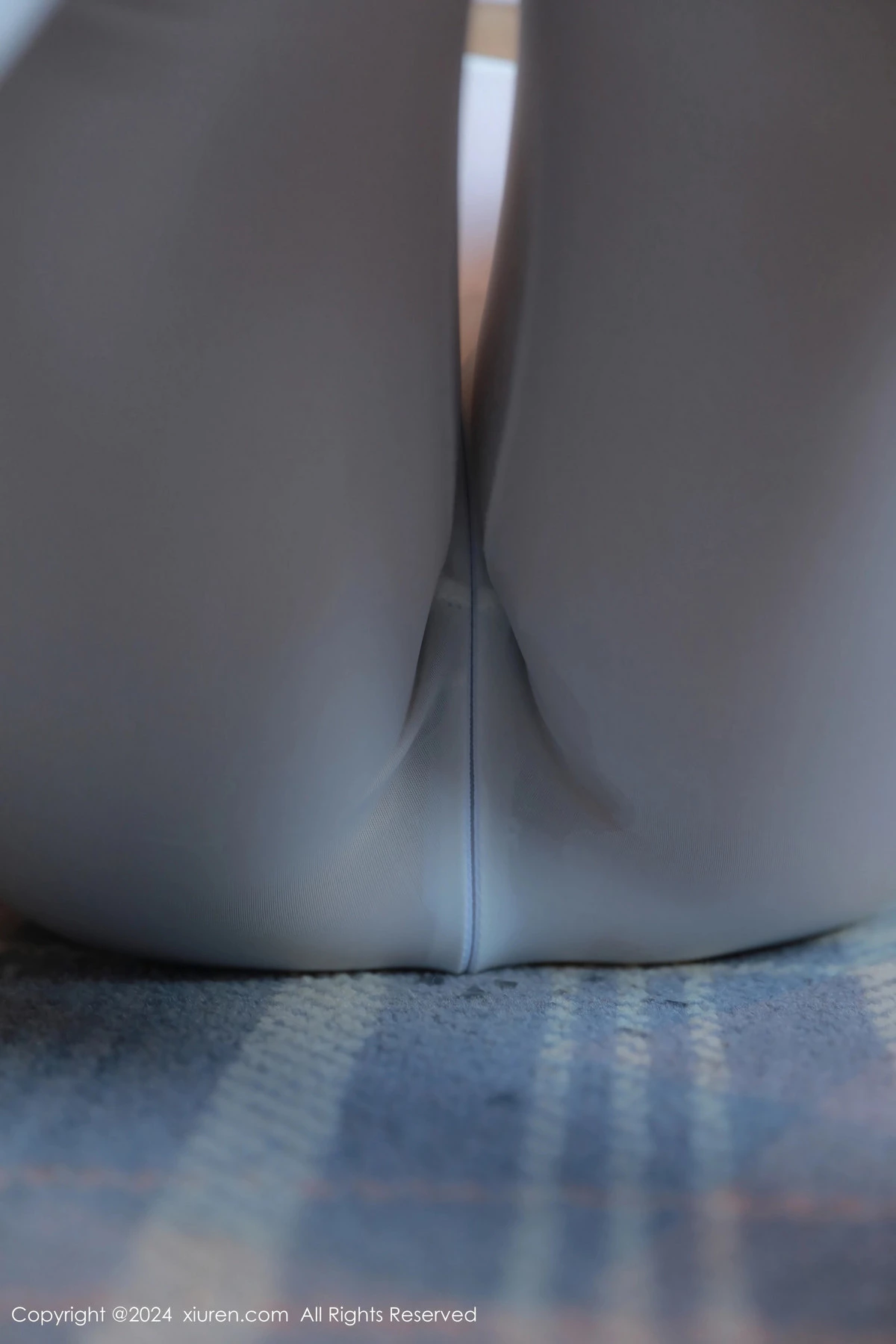 秀人集.com_[XiuRen秀人网]No.8575_模特金小依性感白色吊带上衣配紧身运动裤秀曼妙身姿诱惑写真75P