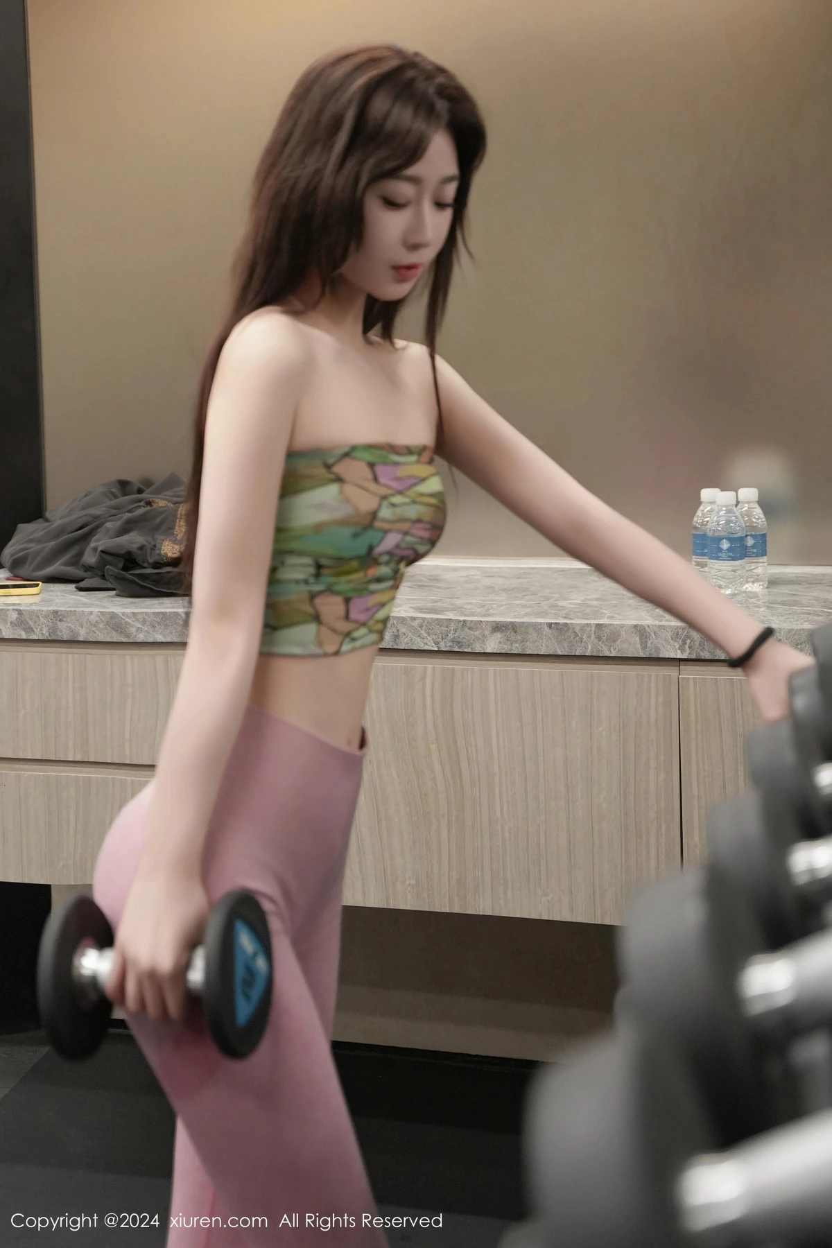 秀人集.com_[XiuRen秀人网]No.8585_模特软糖爱喝奶私房性感浅粉色瑜伽服饰紧身秀完美身材诱惑写真93P