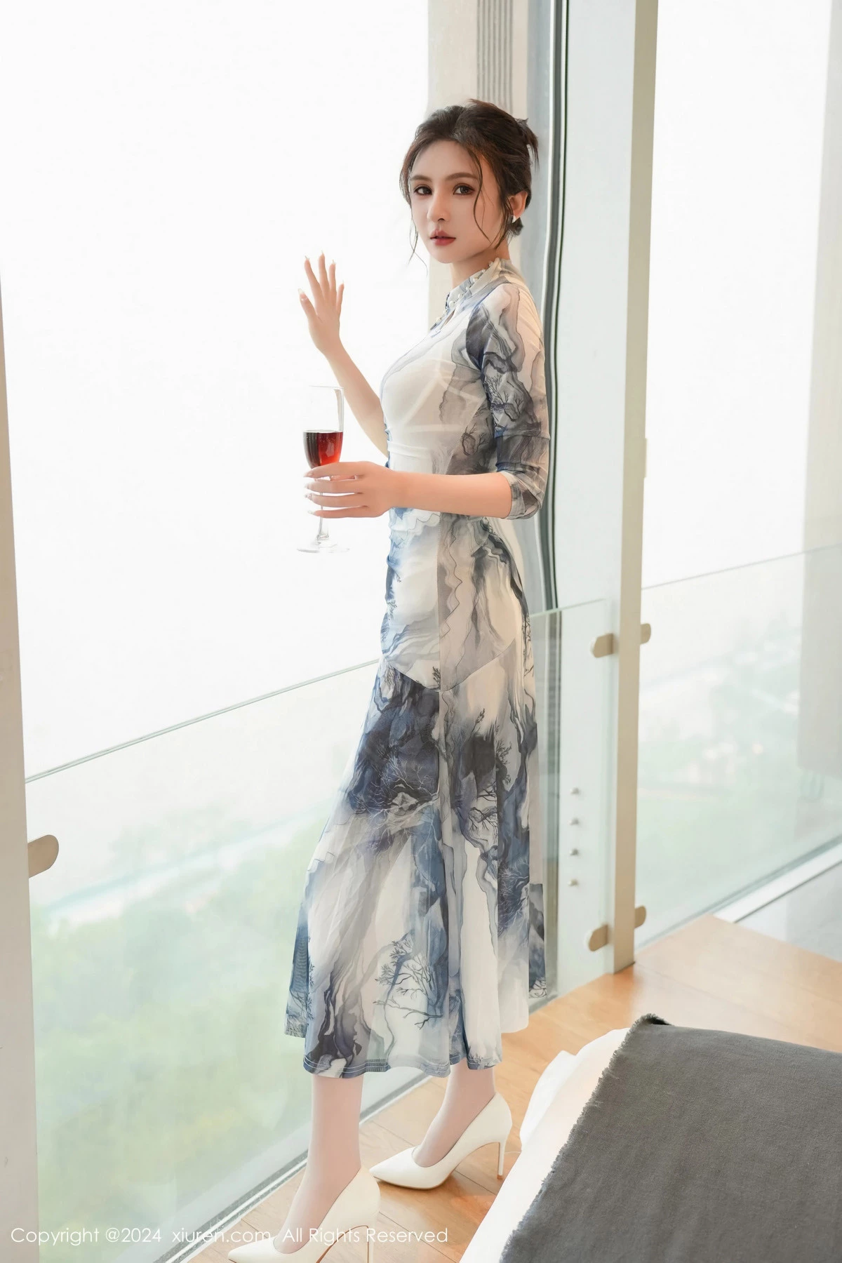 秀人集.com_[XiuRen秀人网]No.8587_模特Emily尹菲性感白色蕾丝内衣配白丝吊袜秀惹火身材诱惑写真117P