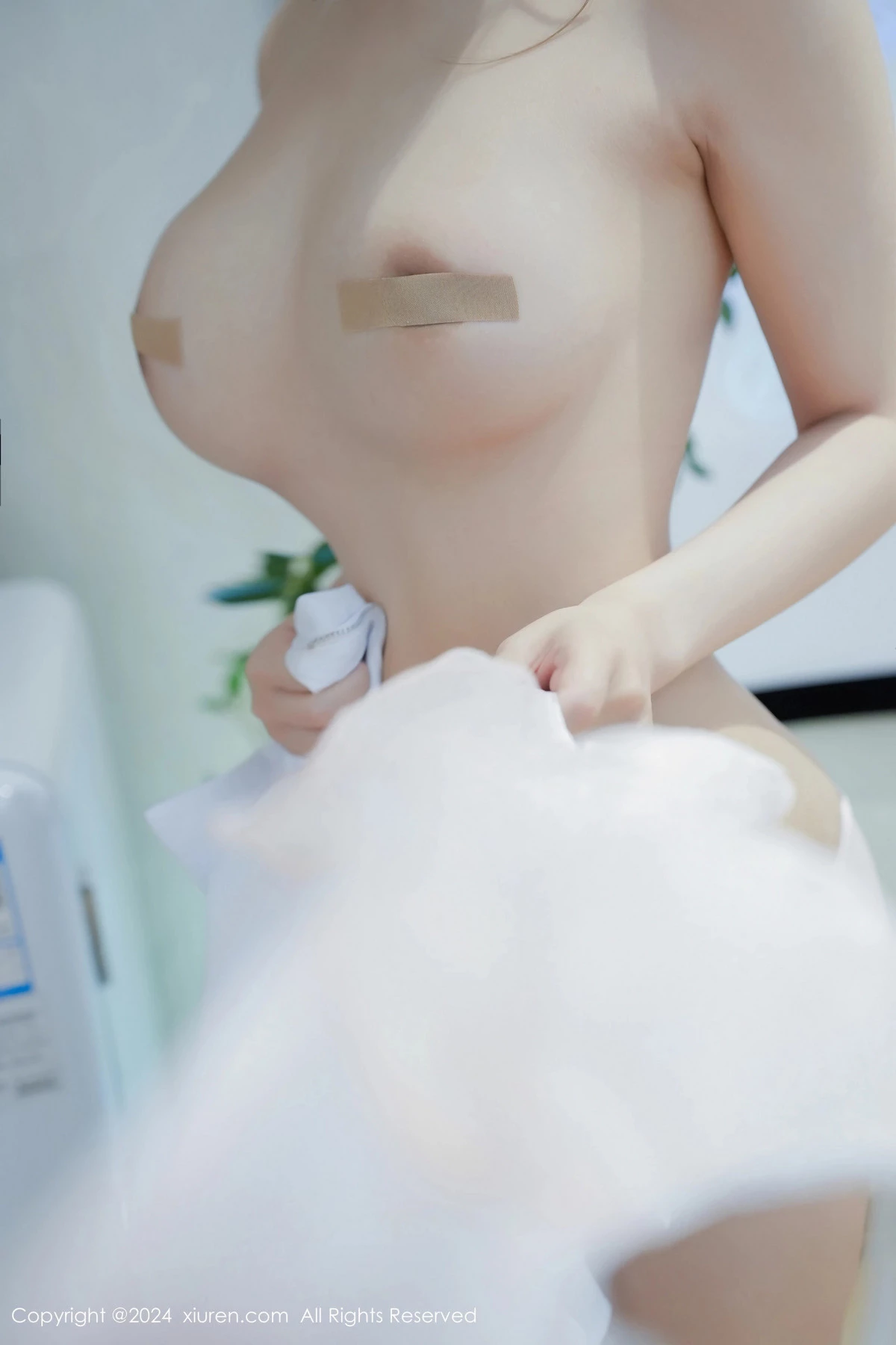 秀人集.com_[XiuRen秀人网]No.8609_新人模特甜白酱性感白T配灰短裙露白色内衣秀柔美身姿诱惑写真84P