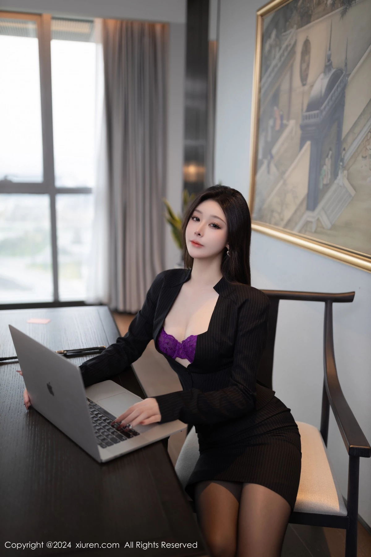 秀人集.com_[XiuRen秀人网]No.8626_模特小逗逗黑色秘书OL服饰露紫色内衣配超薄黑丝极致魅惑写真81P