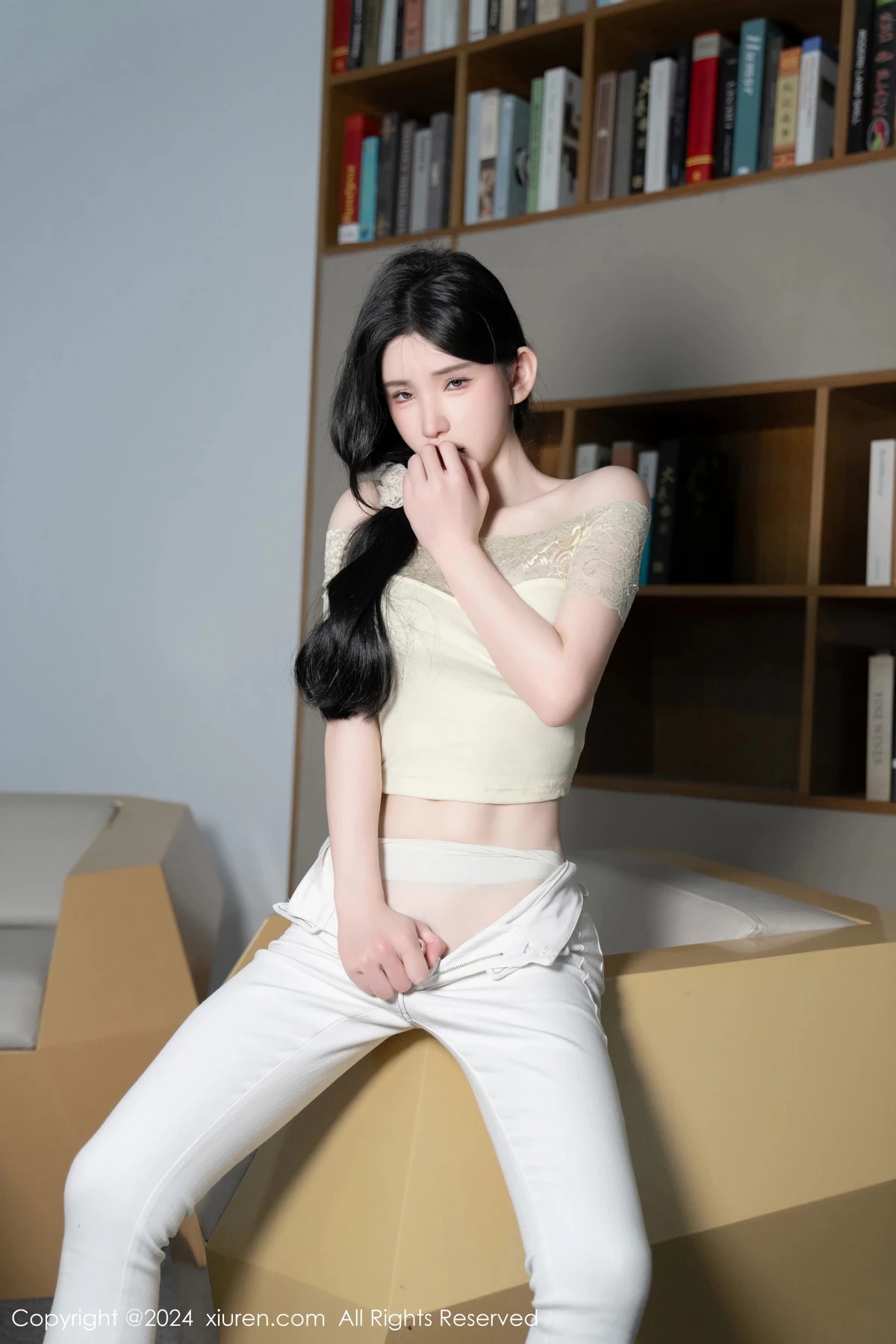 秀人集.com_[XiuRen秀人网]No.8633_女神周于希Sally图书馆场景白色长裤露超薄肉丝秀美腿诱惑写真91P