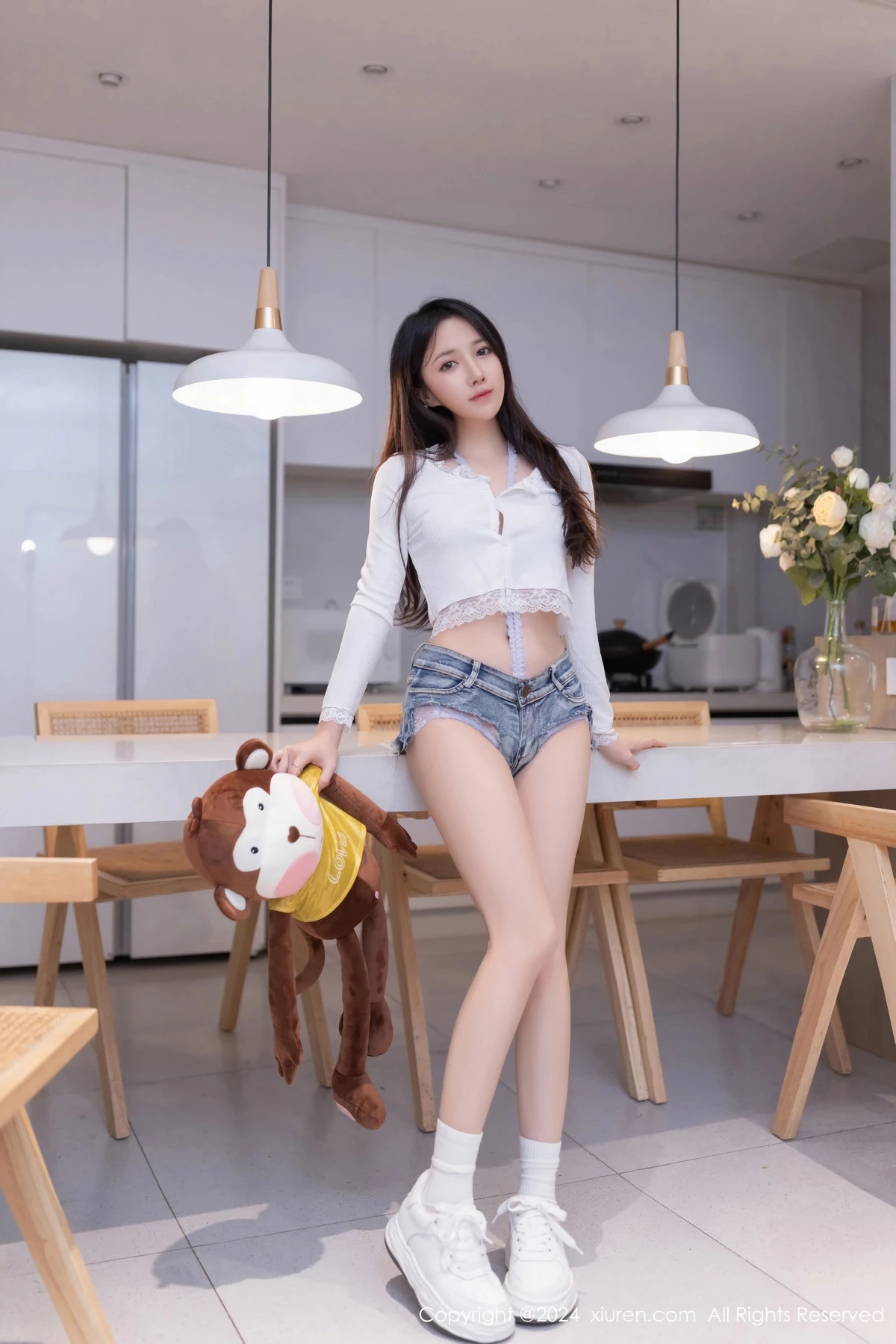 秀人集.com_[XiuRen秀人网]No.8639_模特鱼子酱Fish性感白色短T配紫色情趣内衣秀曼妙身姿诱惑写真80P