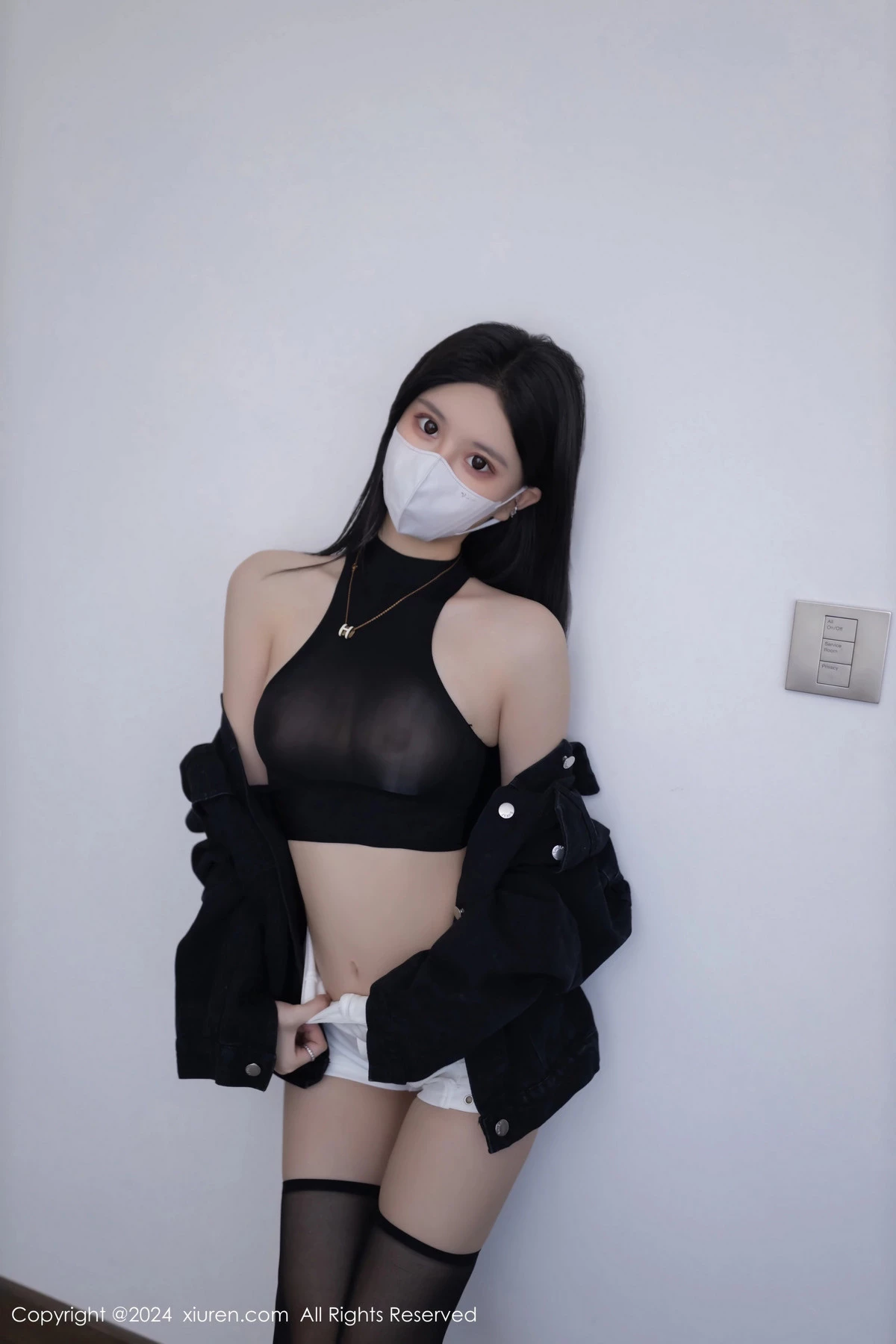 秀人集.com_[XiuRen秀人网]No.8636_模特幼幼黑色外衣露性感黑色轻透内衣配黑丝袜秀美腿诱惑写真80P