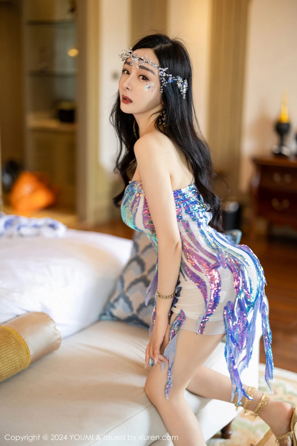 秀人集.com_[YouMi尤蜜荟]Vol.1070_模特允爾居家性感紫色露肩连衣短裙配凉高跟秀丰满身材诱惑写真69P