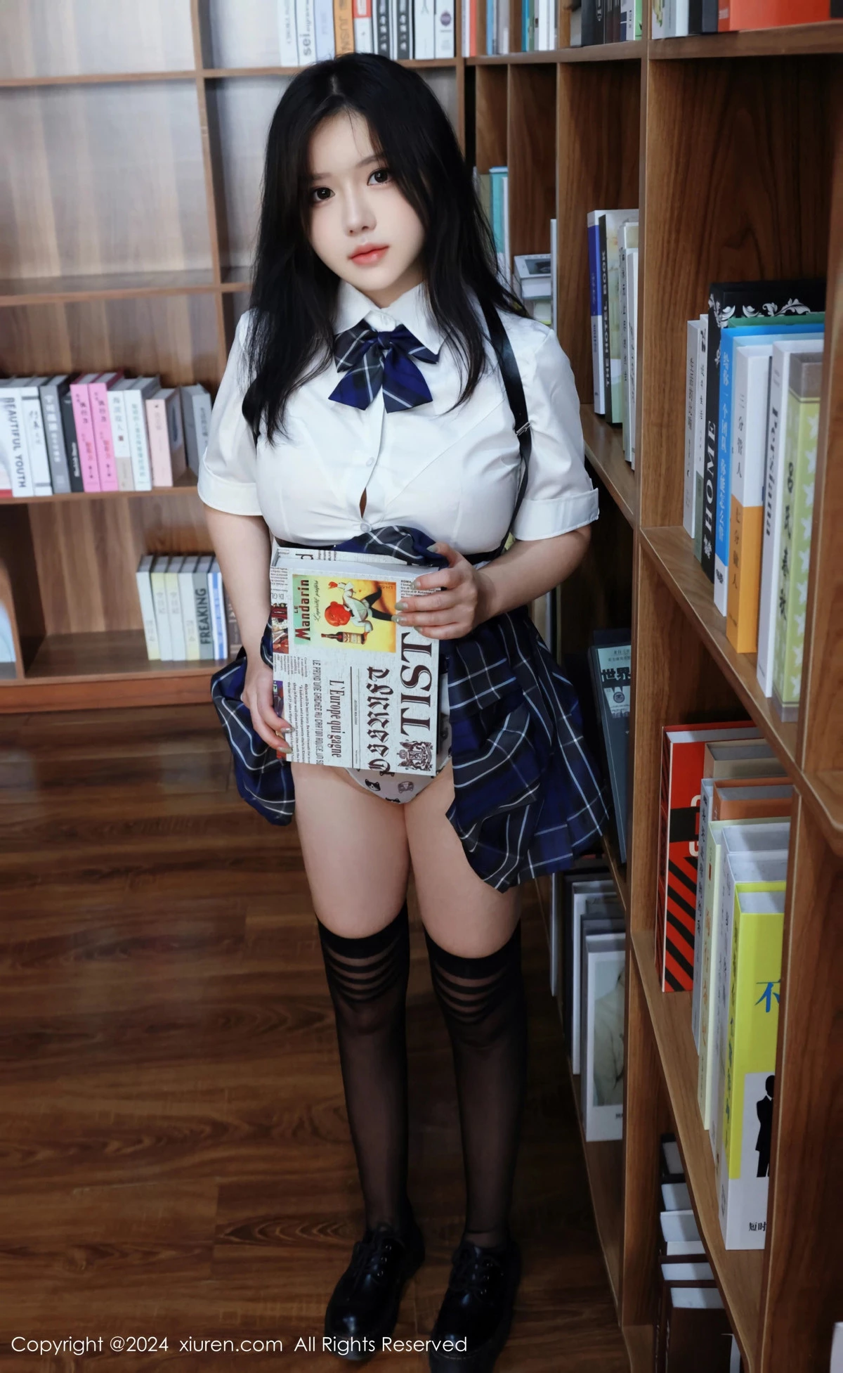 秀人集.com_[XiuRen秀人网]No.8637_模特小薯条nienie图书馆场景JK制服配黑丝袜秀完美身材诱惑写真80P