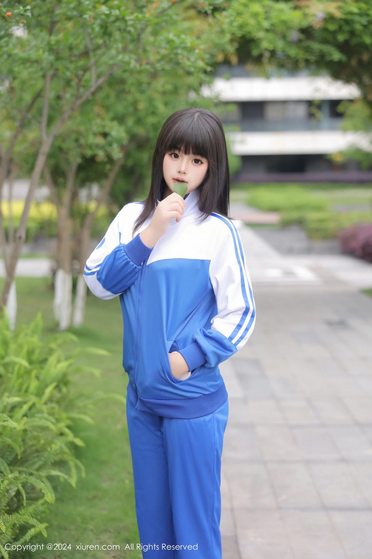 秀人集.com_[XiuRen秀人网]No.8648_模特徐若兮性感学生装露黑色蕾丝情趣内衣秀曼妙身姿诱惑写真78P