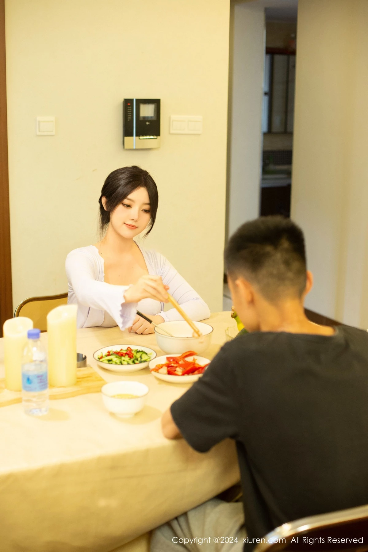 秀人集.com_[XiuRen秀人网]No.8677_模特豆瓣酱场景拍摄性感浅紫上衣配超薄肉丝秀丰腴身材诱惑写真89P