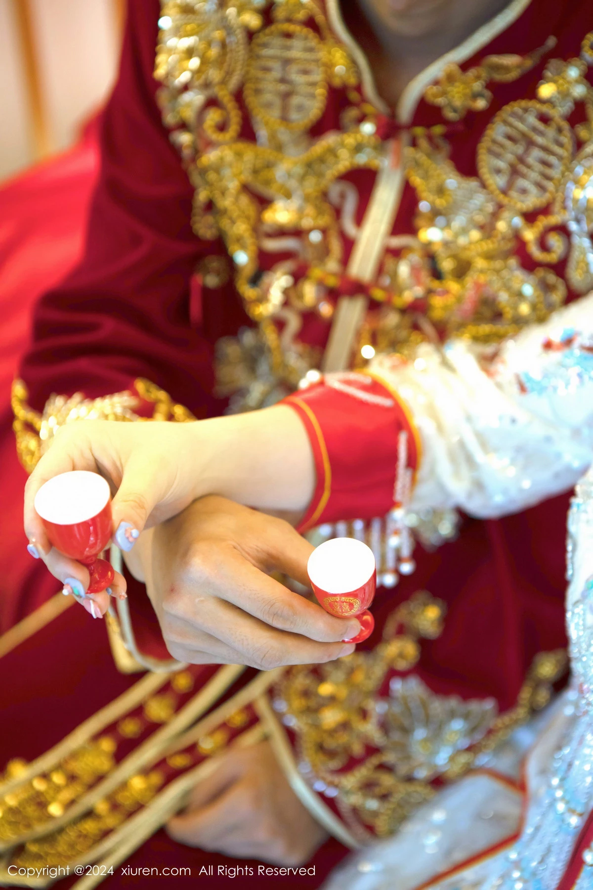 秀人集.com_[XiuRen秀人网]No.8780_模特豆瓣酱闹新娘主题红色新娘装配超薄肉丝秀丰腴身材诱惑写真111P