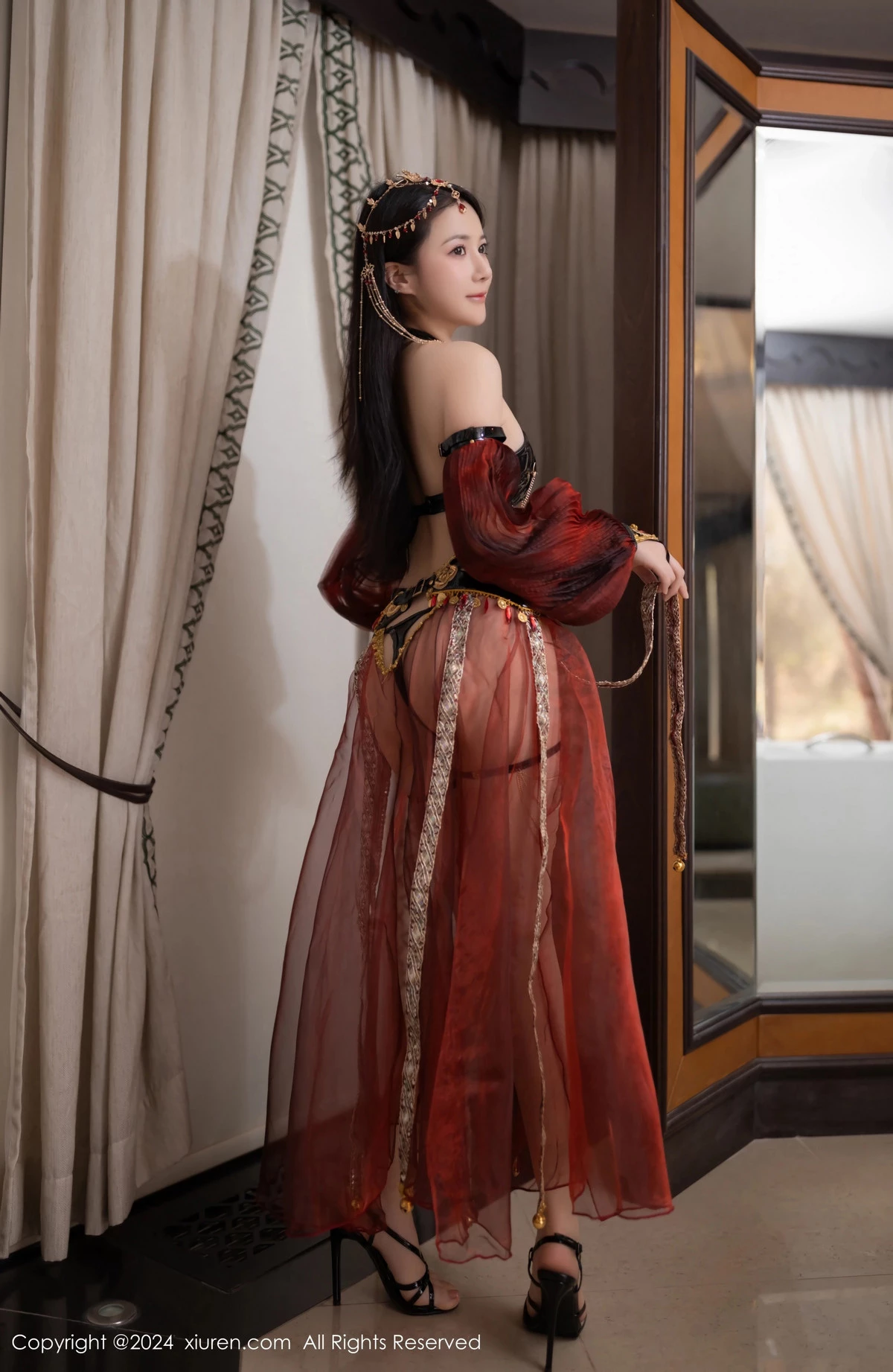 秀人集.com_[XiuRen秀人网]No.8778_模特鱼子酱Fish性感舞娘薄纱露黑色情趣内衣秀完美身材诱惑写真80P