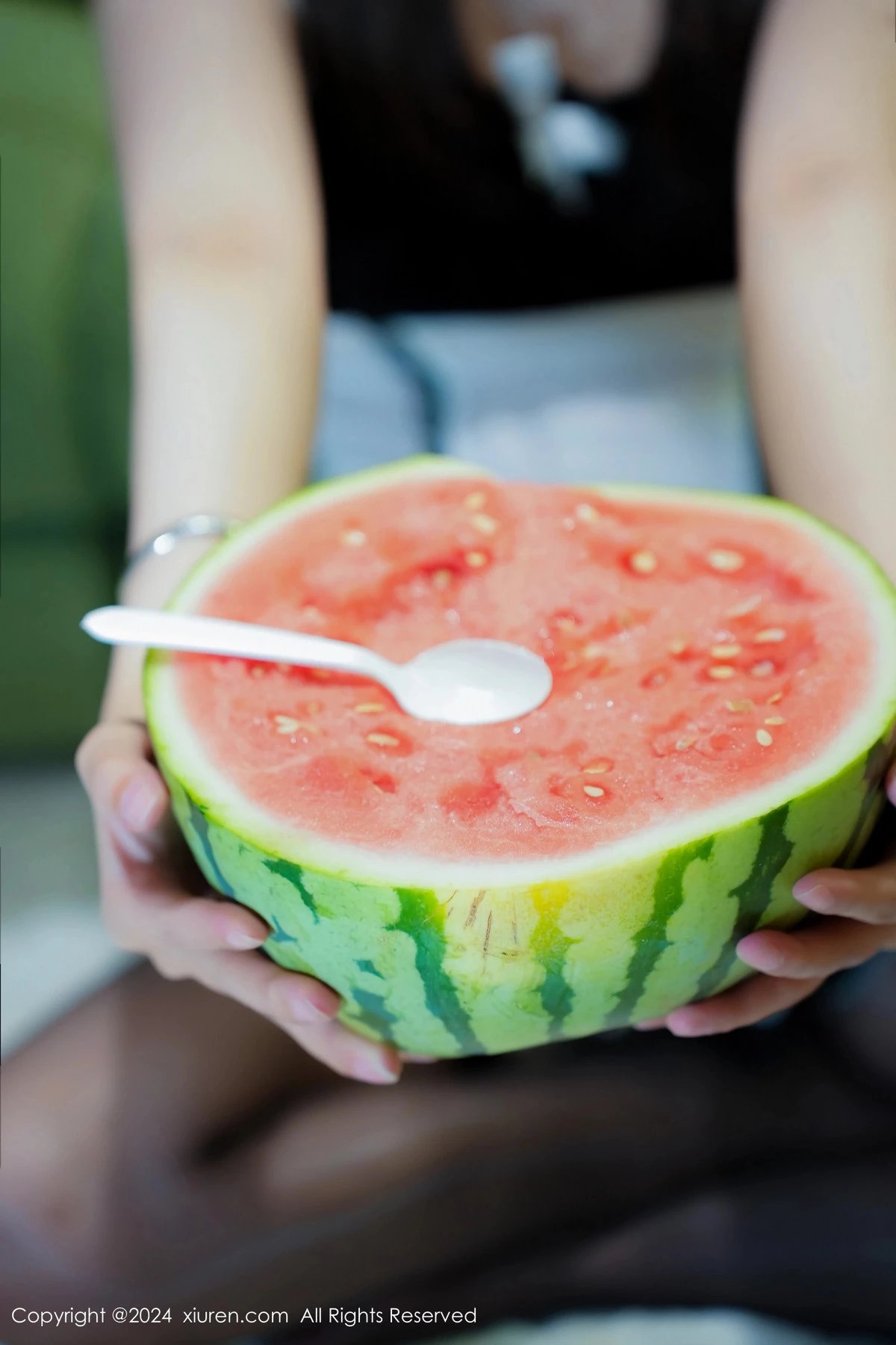 秀人集.com_[XiuRen秀人网]No.8783_模特小波多性感黑白女仆服饰配超薄黑丝秀凹凸身材撩人诱惑写真60P