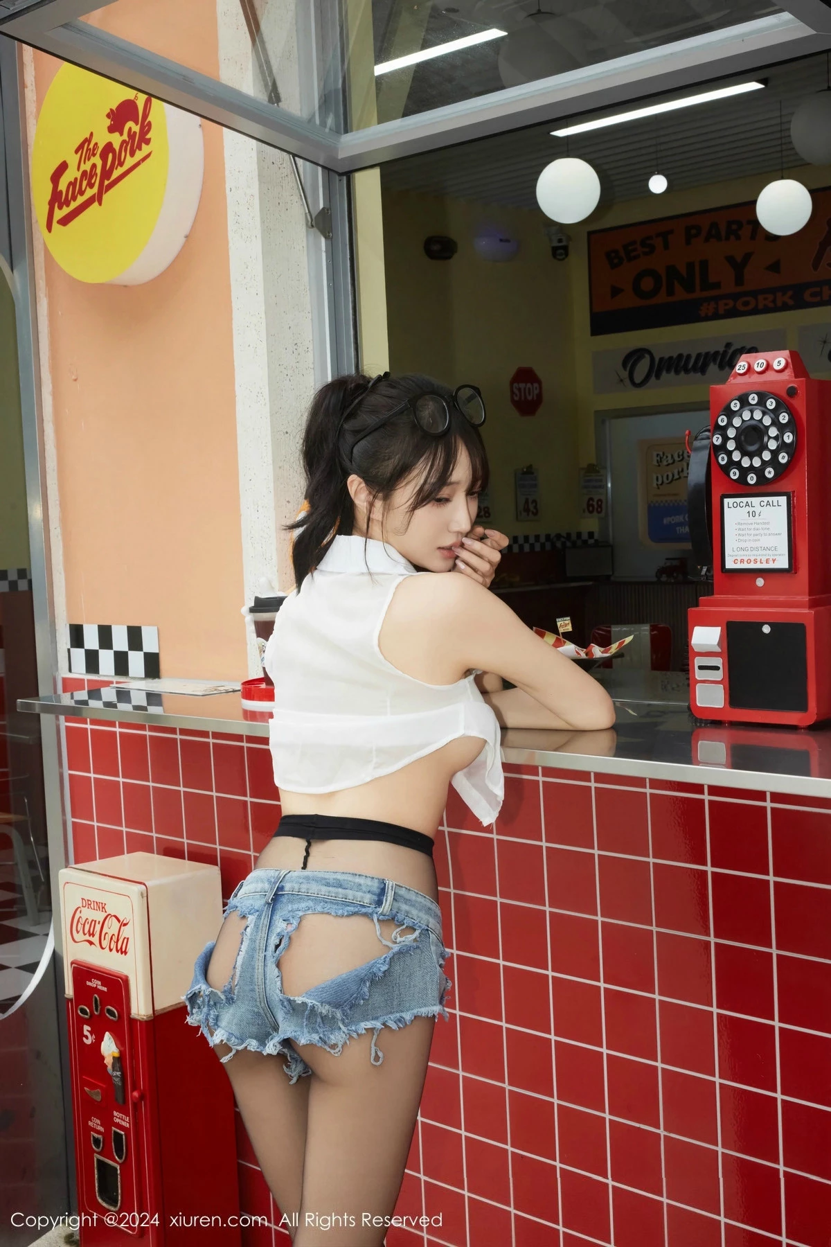 秀人集.com_[XiuRen秀人网]No.8811_模特玥儿玥er性感蓝色超短牛仔裤配超薄黑丝秀曼妙身姿诱惑写真74P