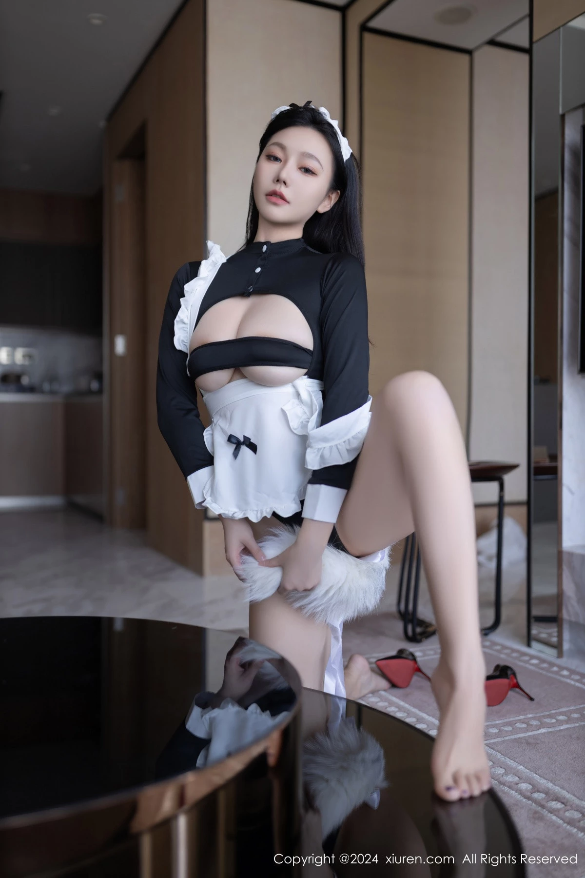 秀人集.com_[XiuRen秀人网]No.8720_模特安然anran性感黑色女仆服饰配黑丝裤袜秀柔美身段诱惑写真80P