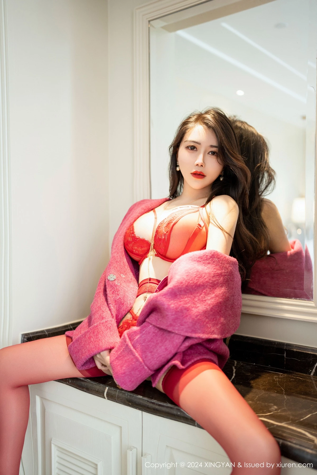 秀人集.com_[XINGYAN星颜社]VOL.243_模特李若汐性感红色蕾丝内衣配红丝吊袜秀惹火身材诱惑写真81P