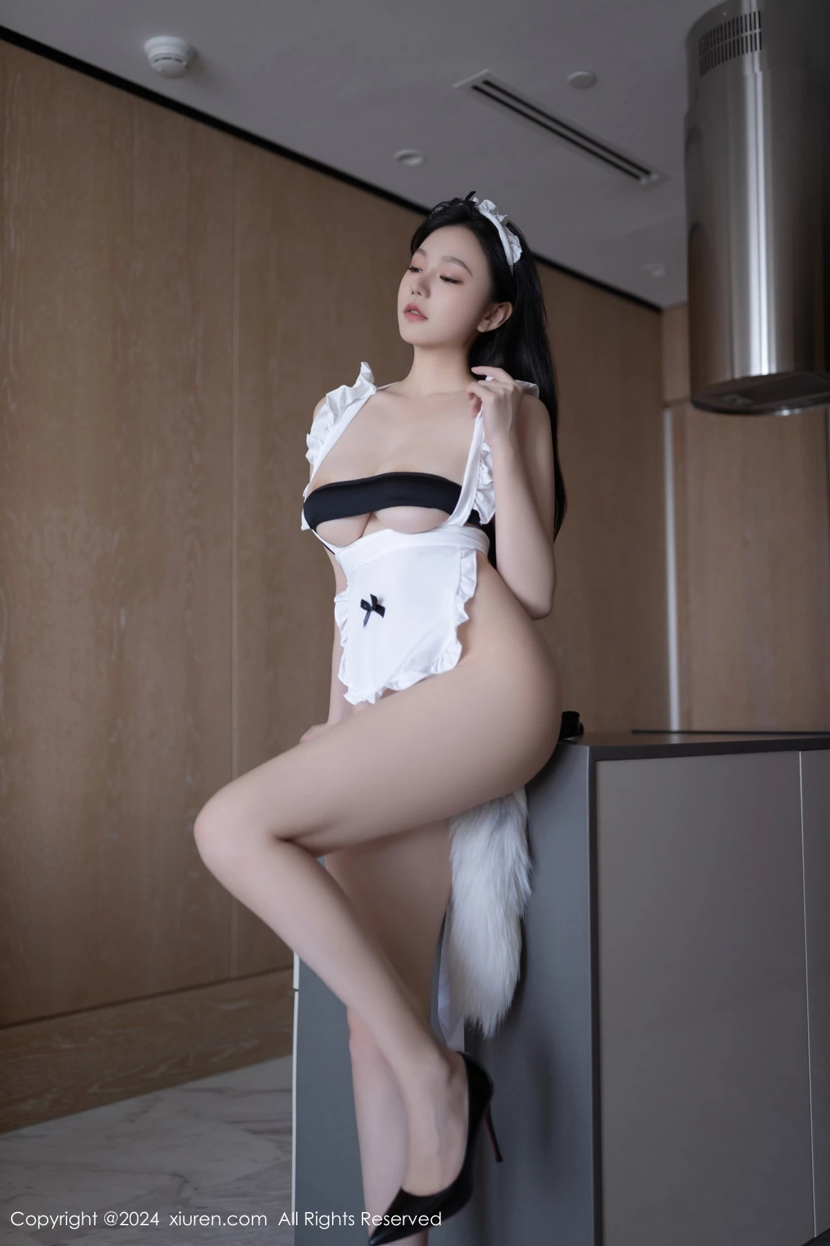 秀人集.com_[XiuRen秀人网]No.8720_模特安然anran性感黑色女仆服饰配黑丝裤袜秀柔美身段诱惑写真80P
