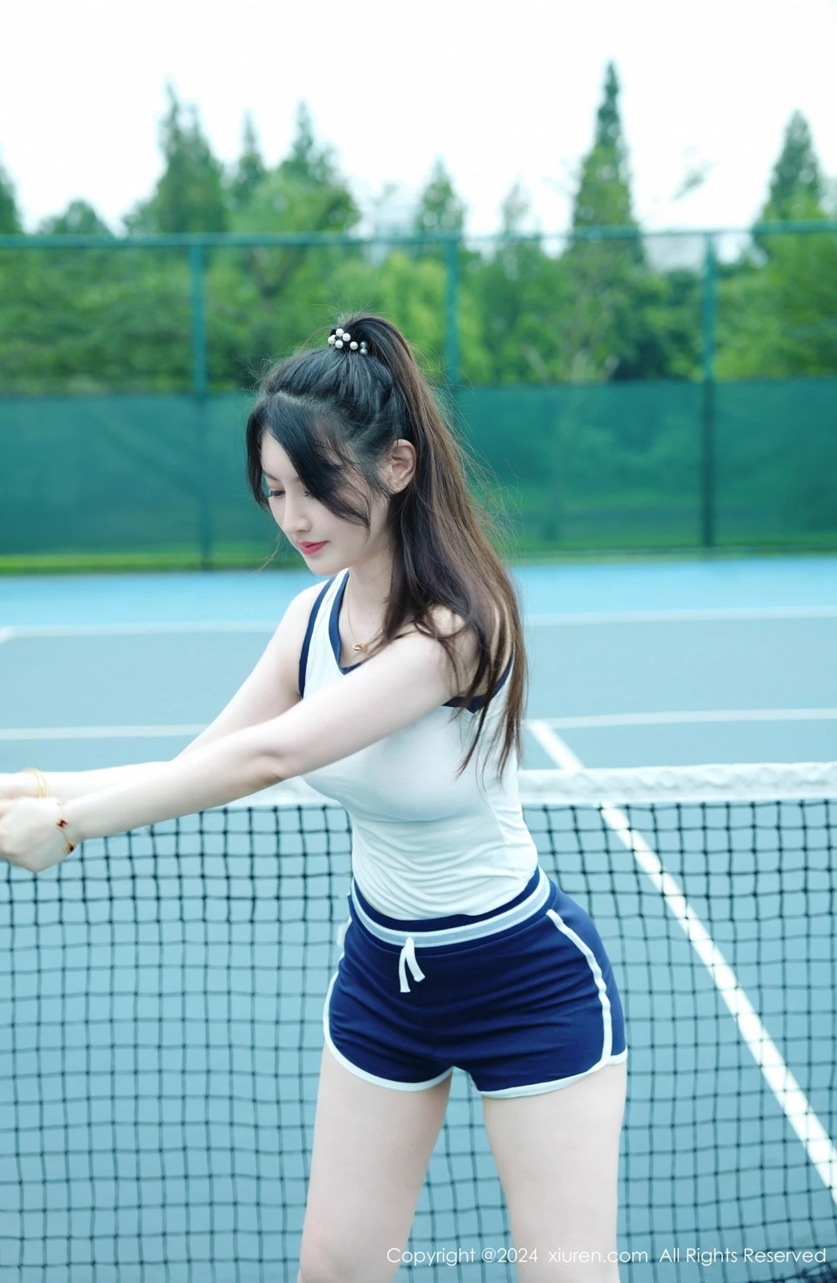 秀人集.com_[XiuRen秀人网]No.8821_模特诗诗kiki户外性感运动装露粉色内衣秀丰腴身姿惹火诱惑写真74P